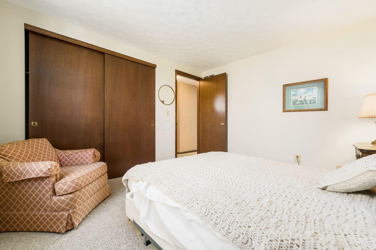 10180 S Crosset Hill Drive Property Photo 26