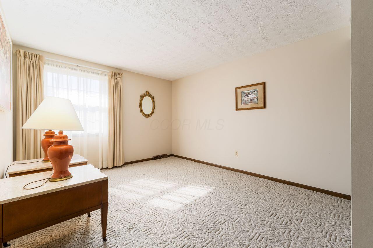 10180 S Crosset Hill Drive Property Photo 29