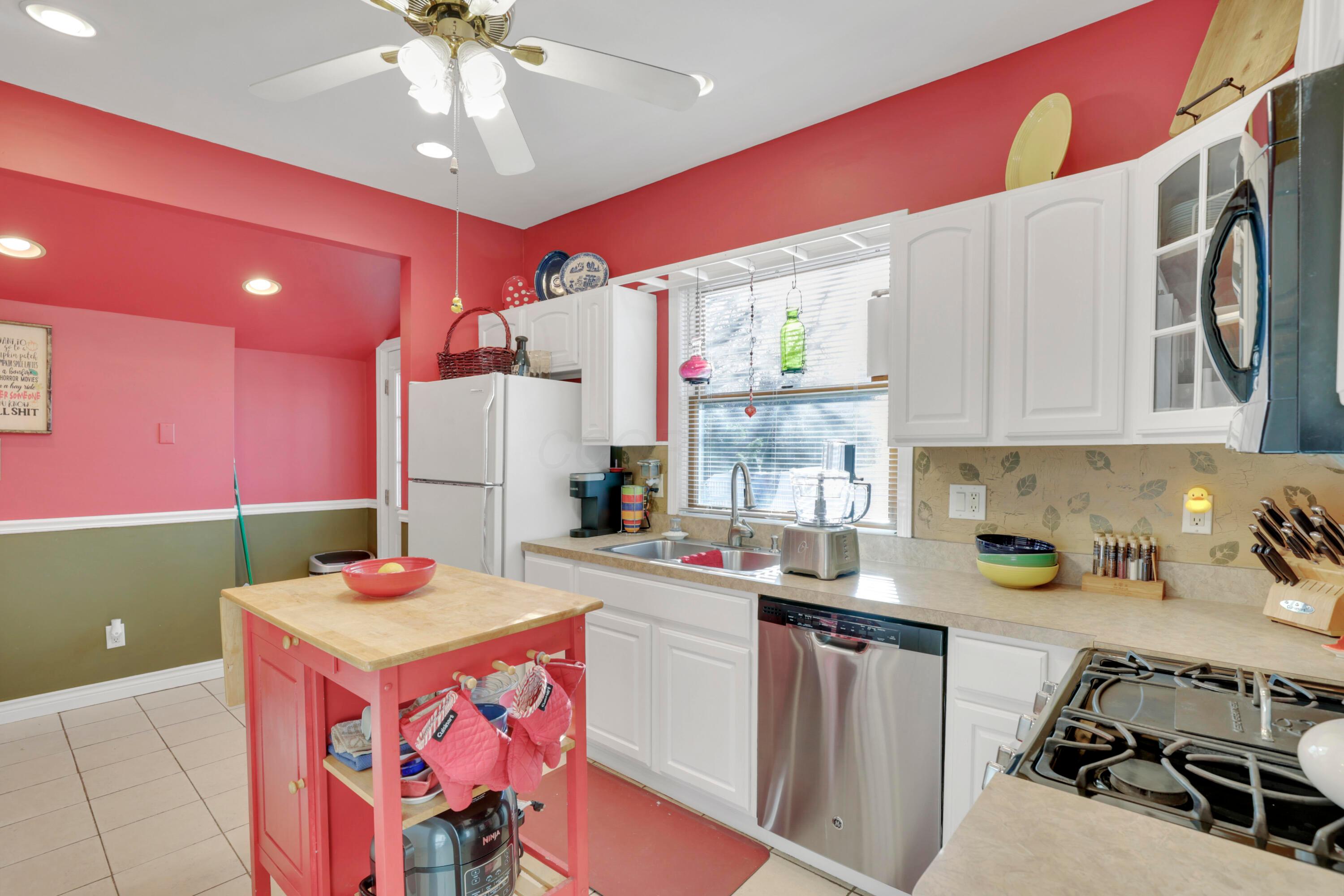 123 Campbell Street Property Photo 15