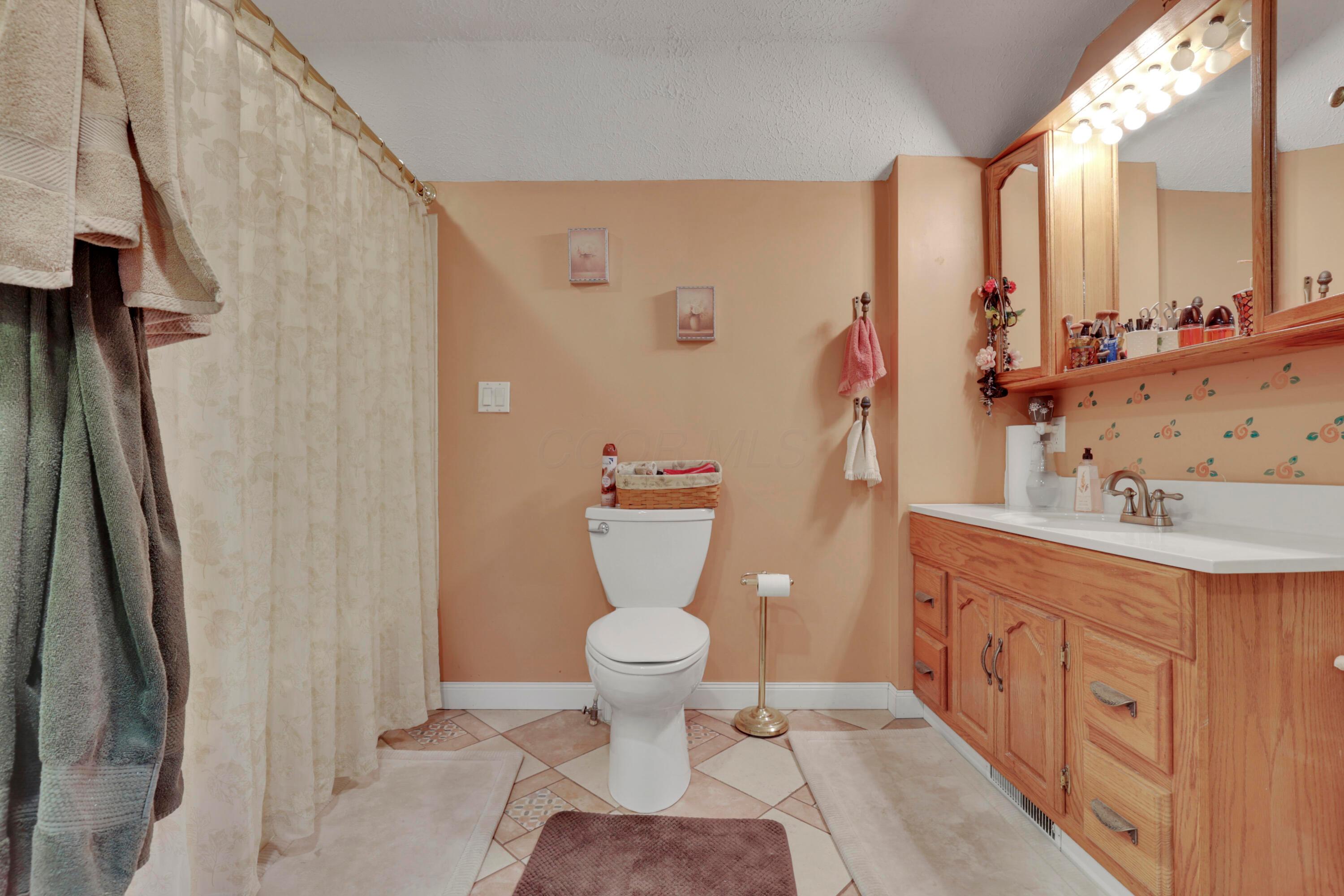 123 Campbell Street Property Photo 32
