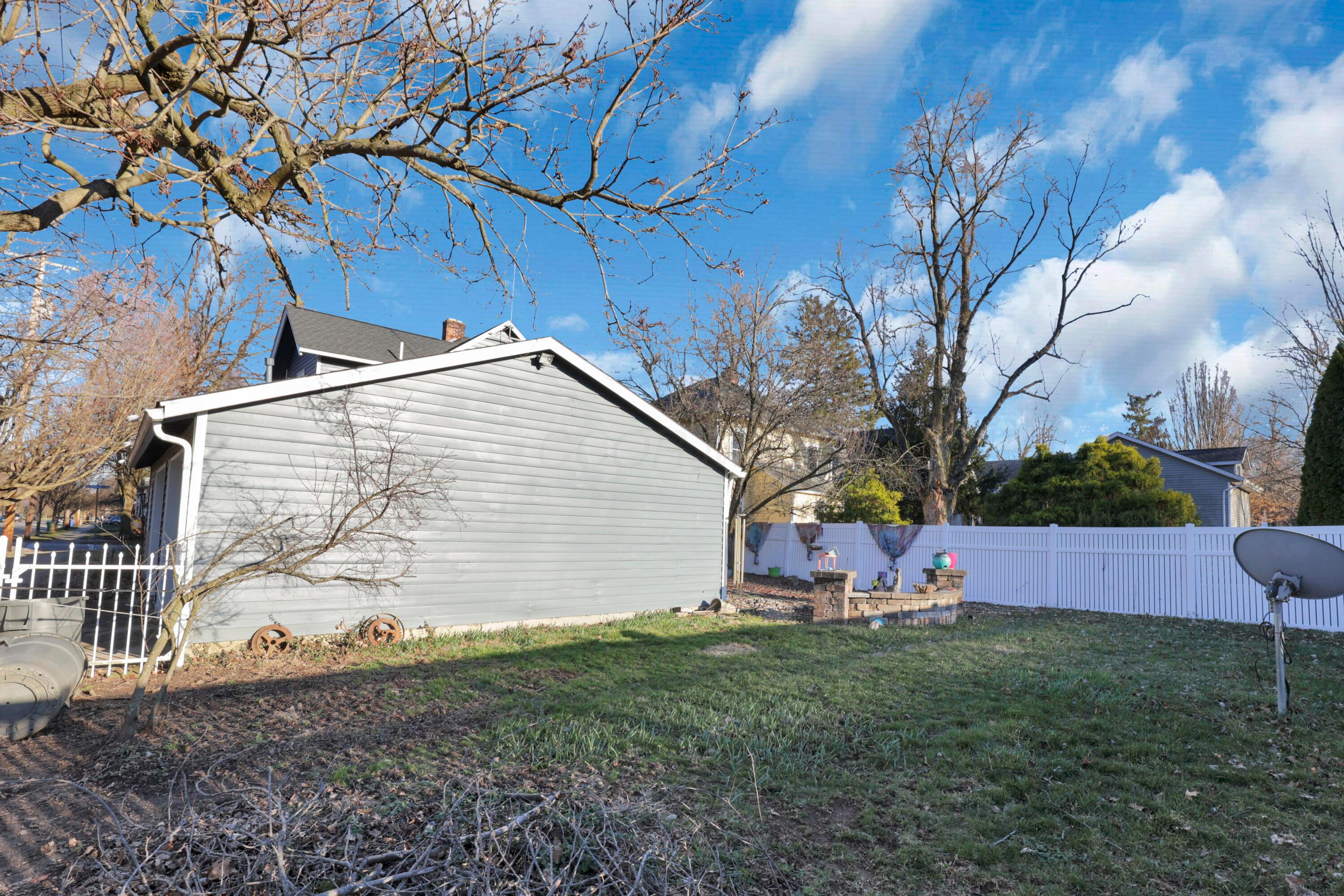 123 Campbell Street Property Photo 39