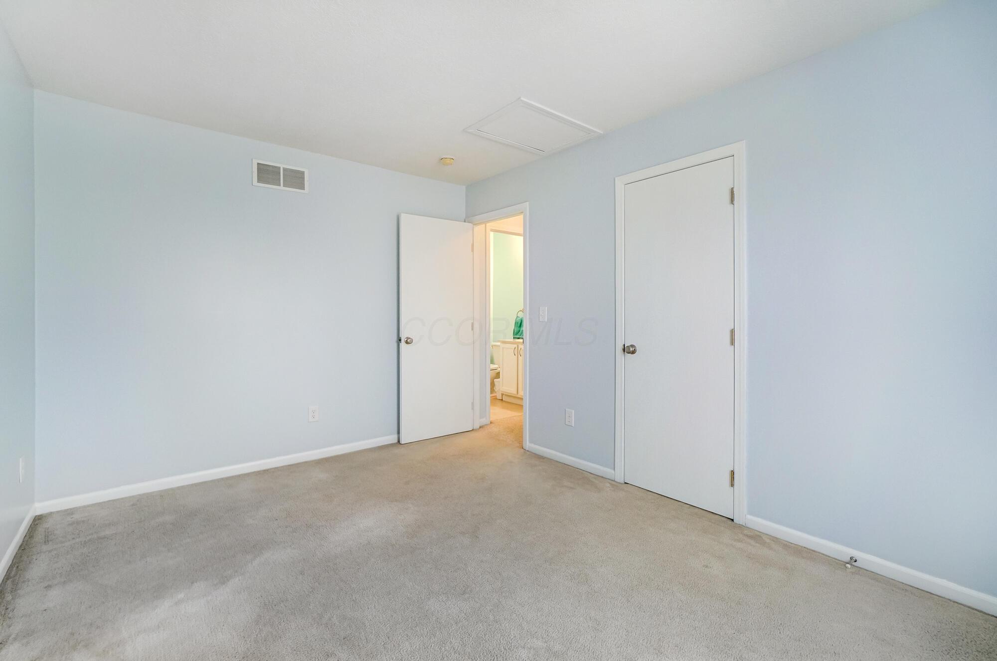 8572 Robbins Loop Drive Property Photo 30