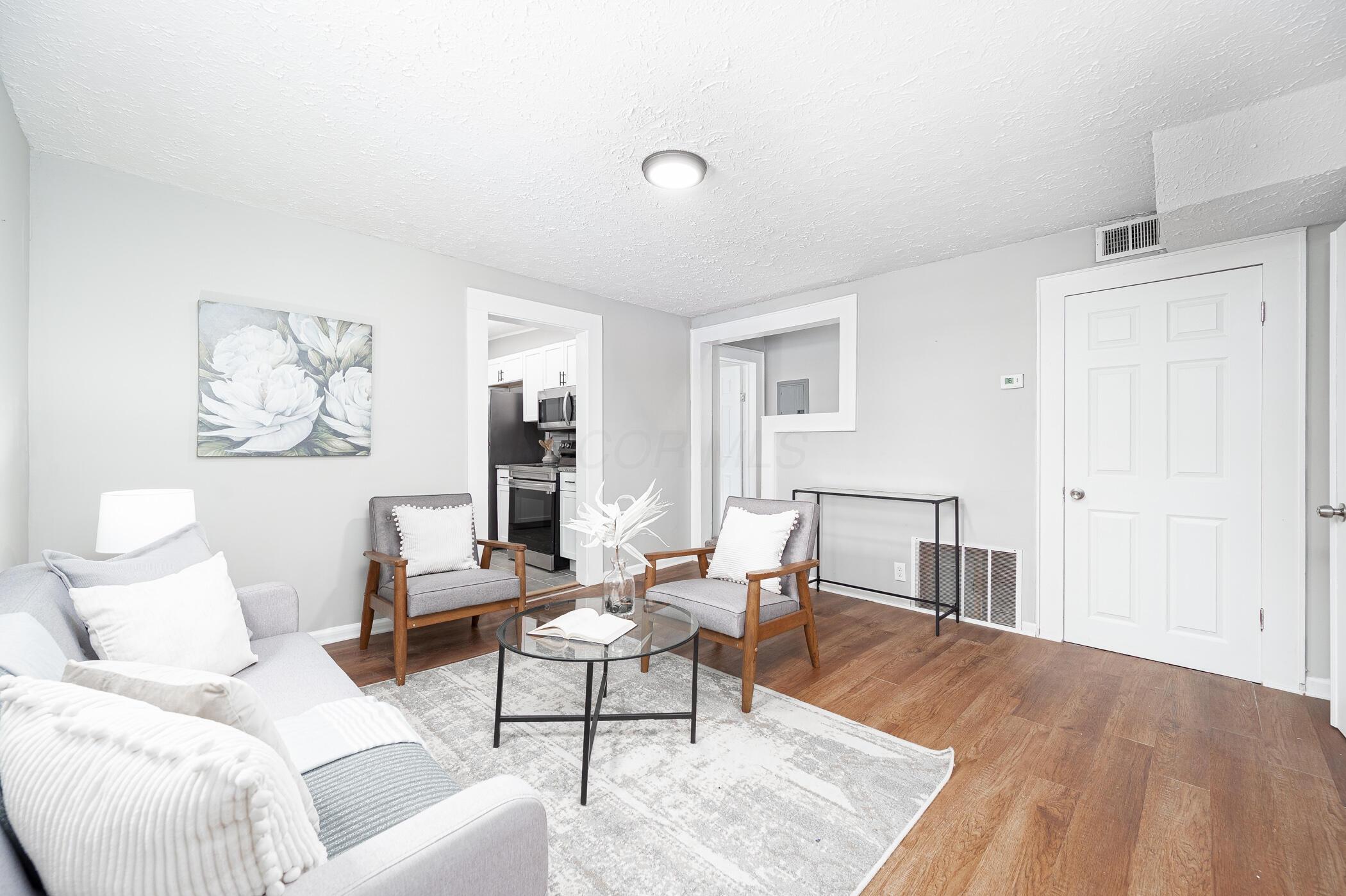 1535 Thomas Avenue Property Photo 3