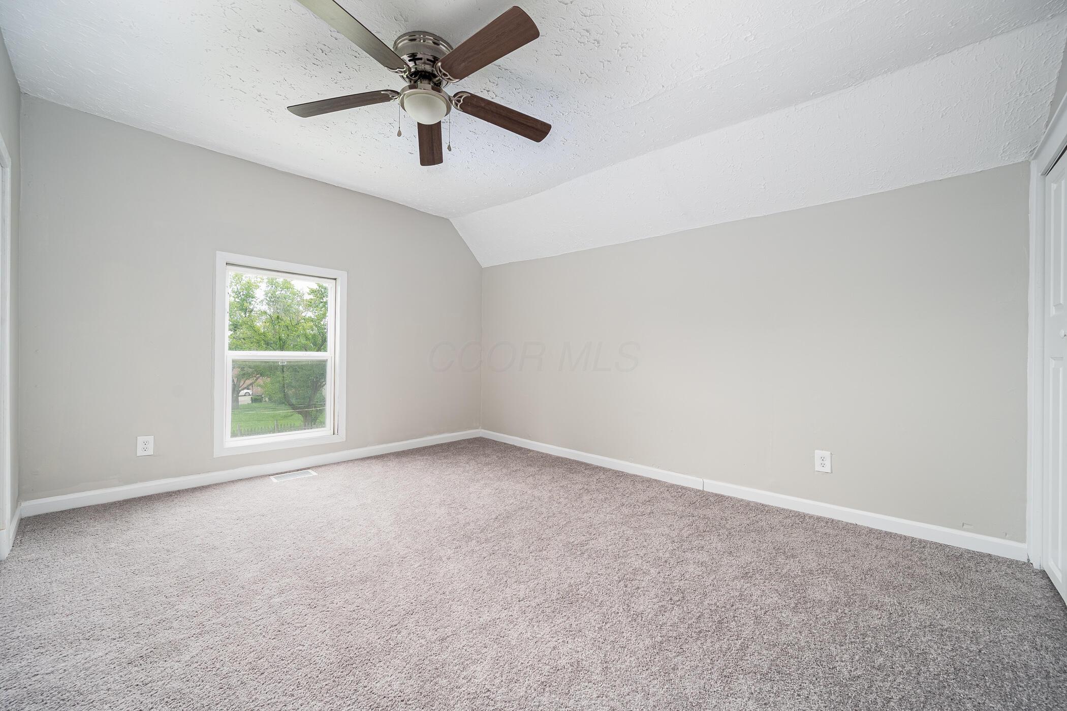 1535 Thomas Avenue Property Photo 17