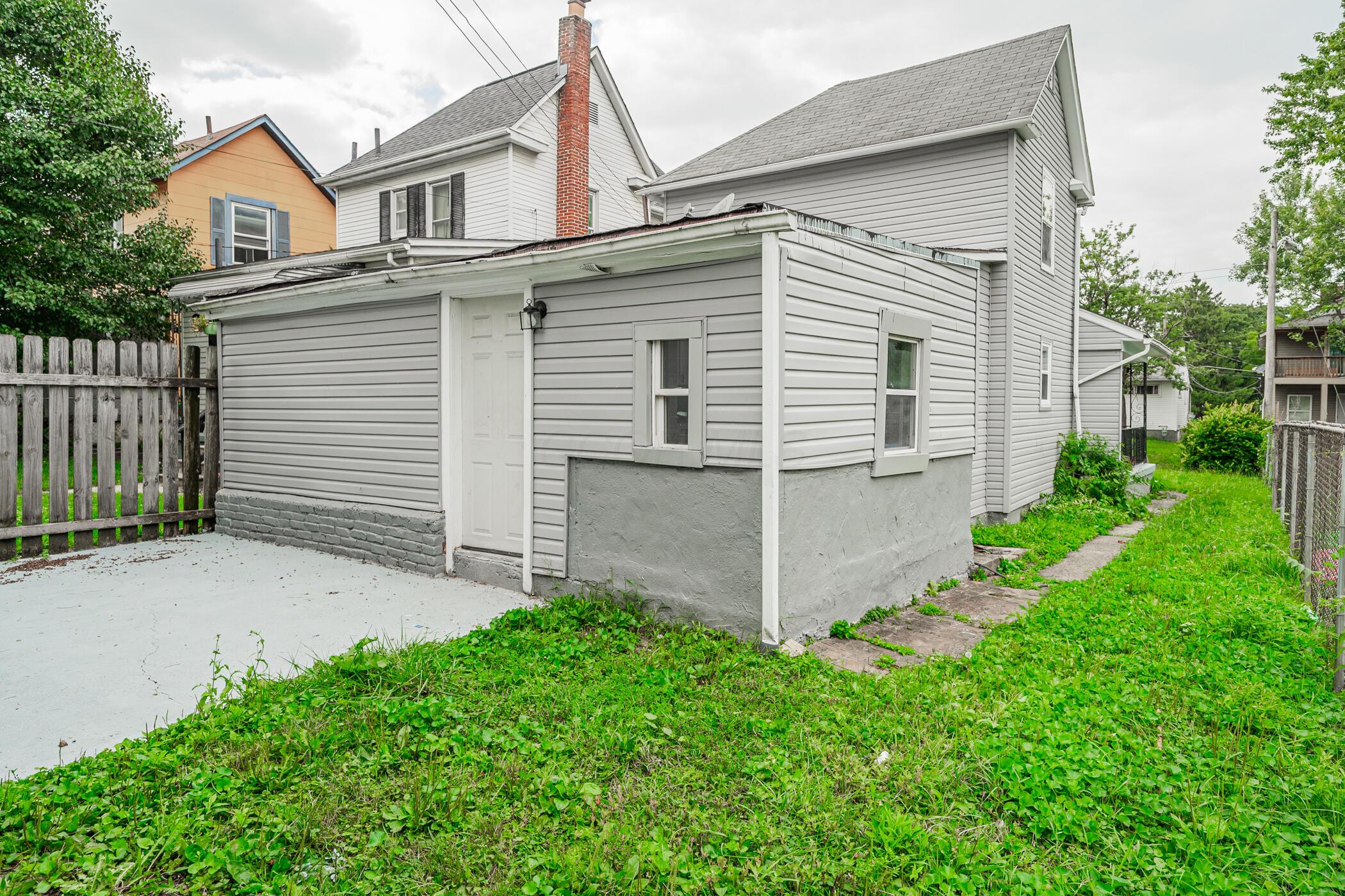 1535 Thomas Avenue Property Photo 26