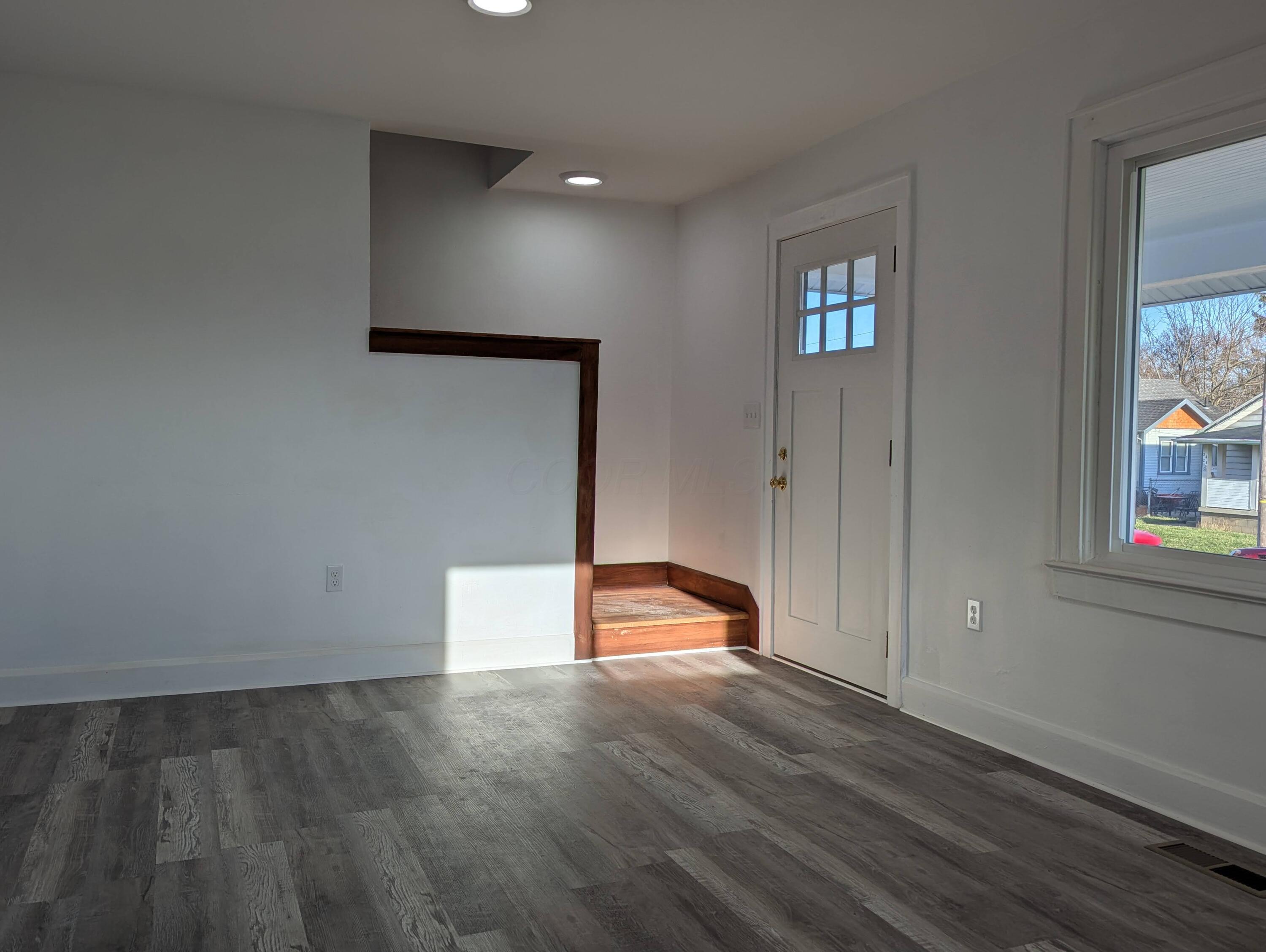 2431 Hillside Avenue Property Photo 6