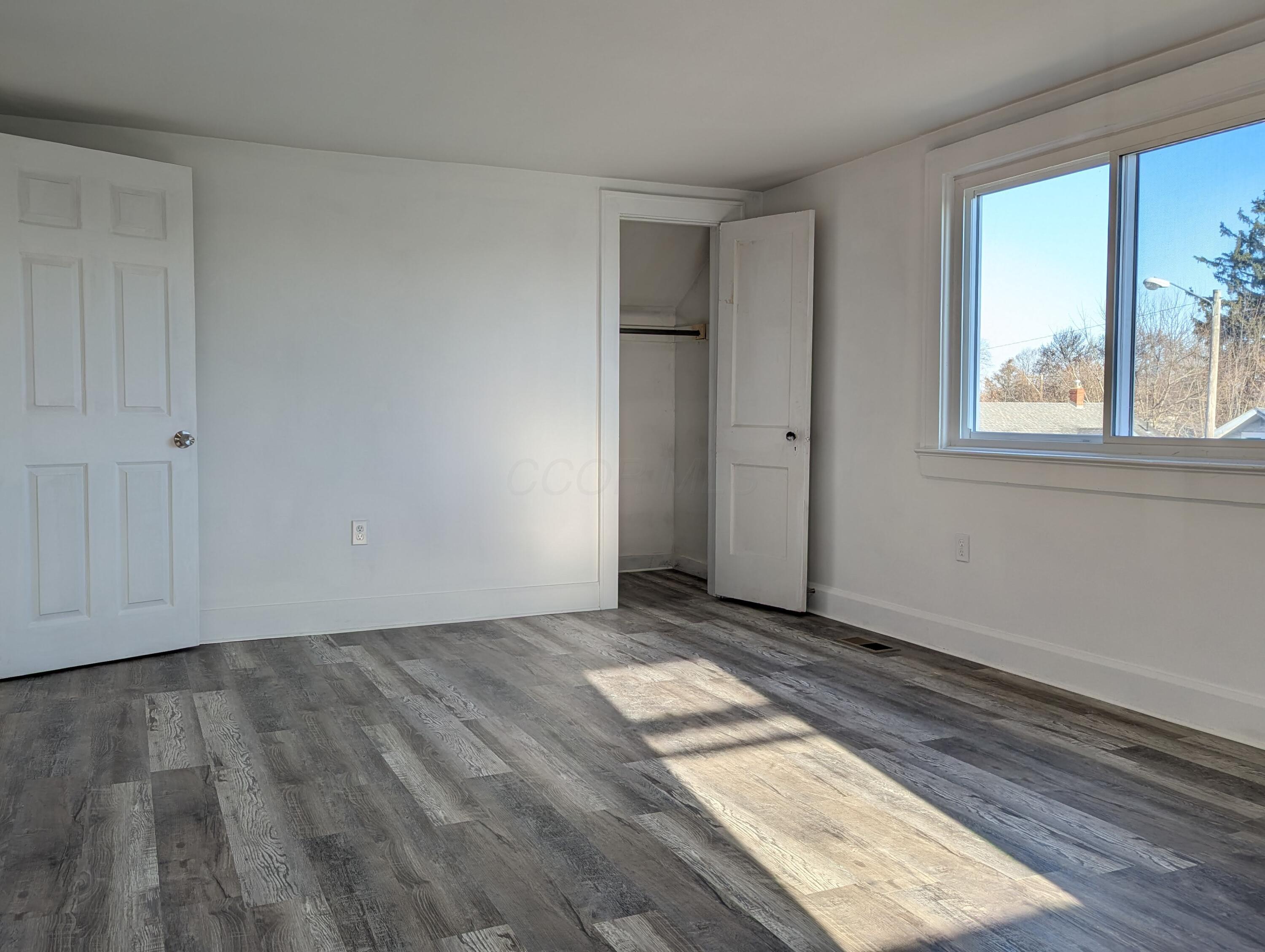 2431 Hillside Avenue Property Photo 11