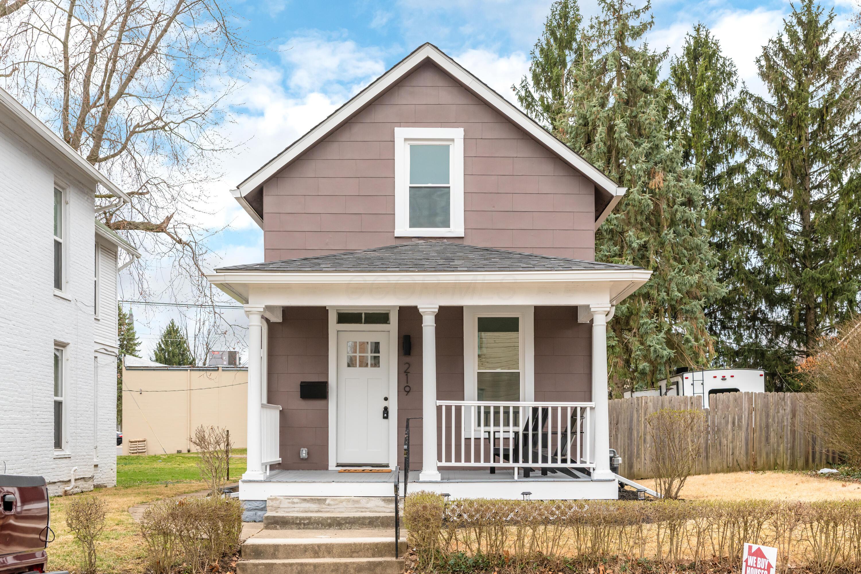 219 E Church Street Property Photo