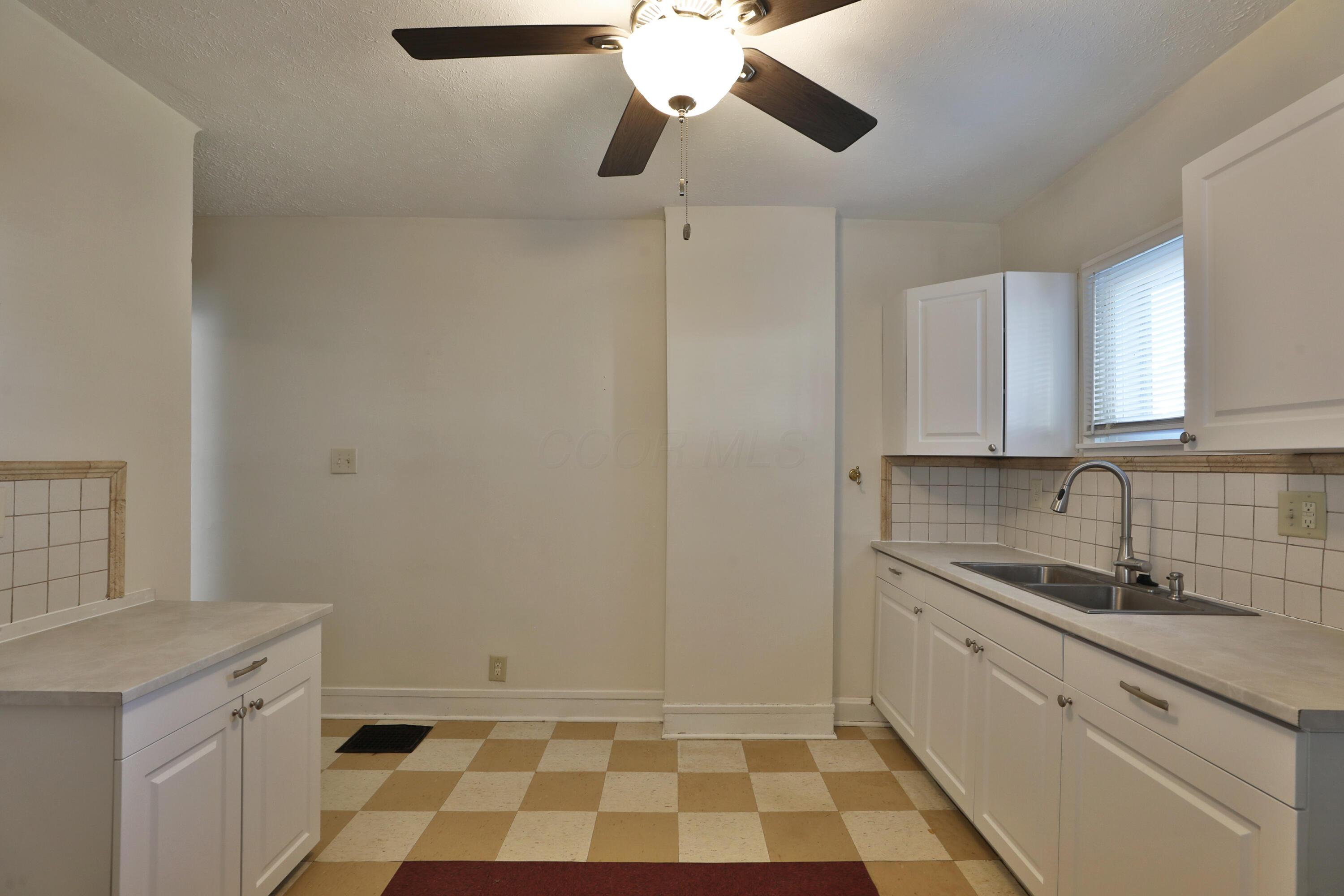 776-778 Gibbard Avenue Property Photo 17