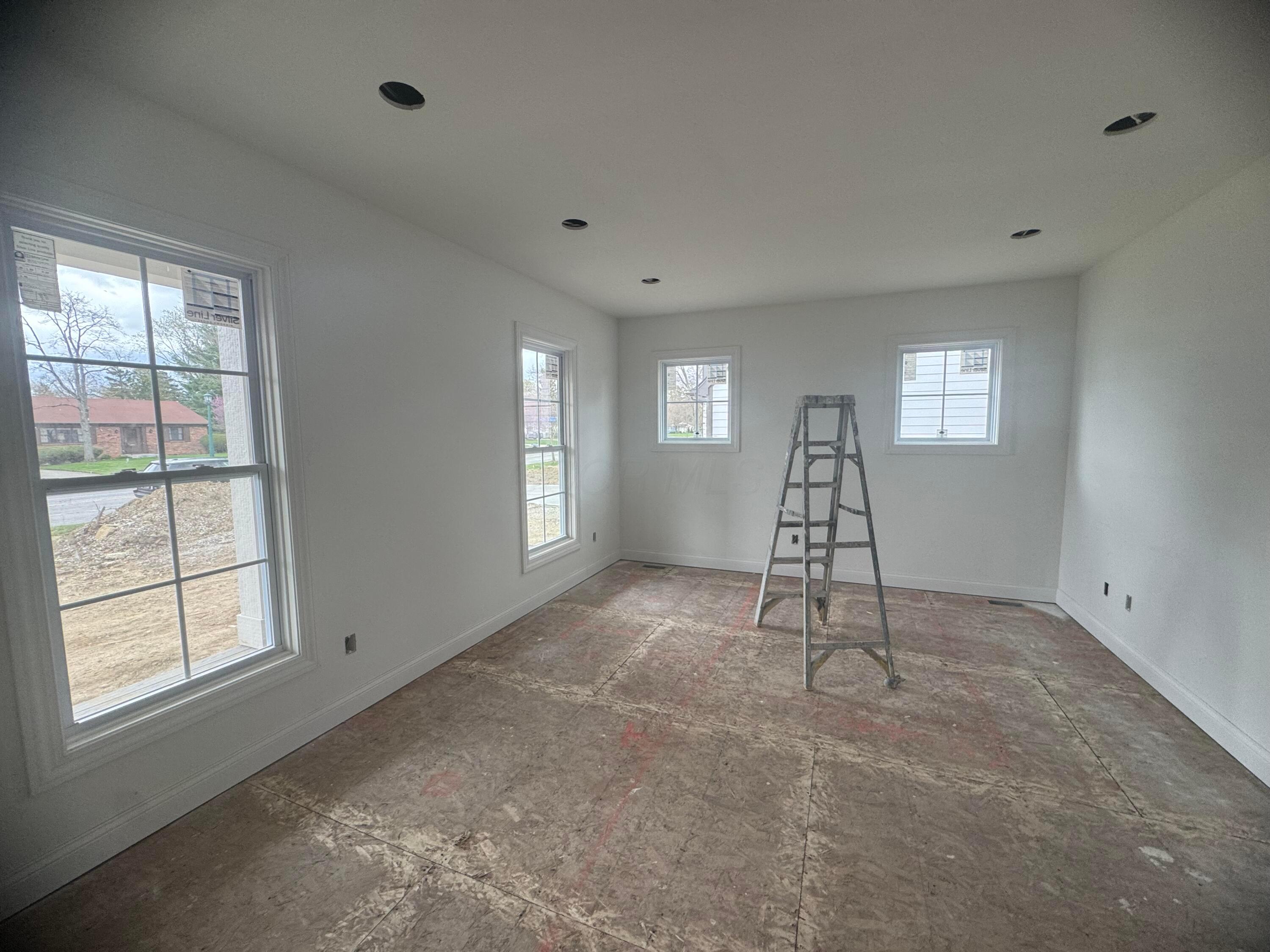 3519 Redding Road Property Photo 10