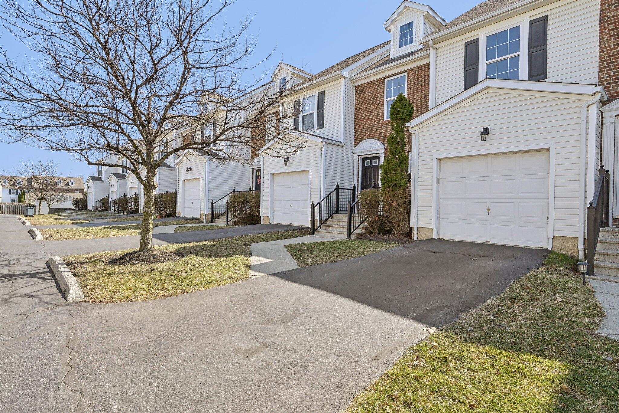 1143 Green Knoll Drive Property Photo 9