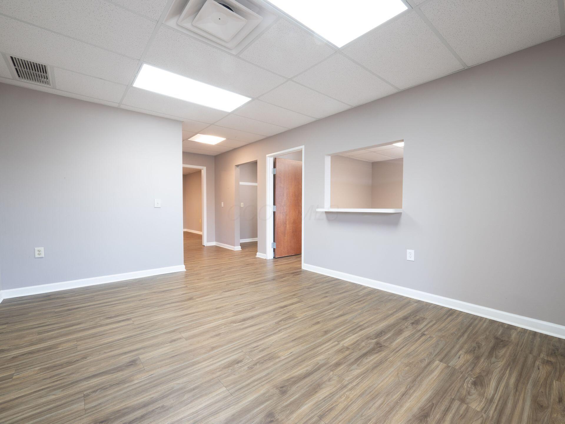951 Worthington Woods Loop Road Property Photo 3