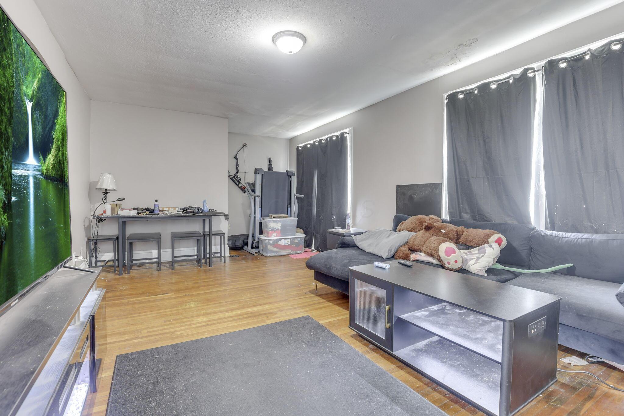 1837 Sullivant Avenue Property Photo 10