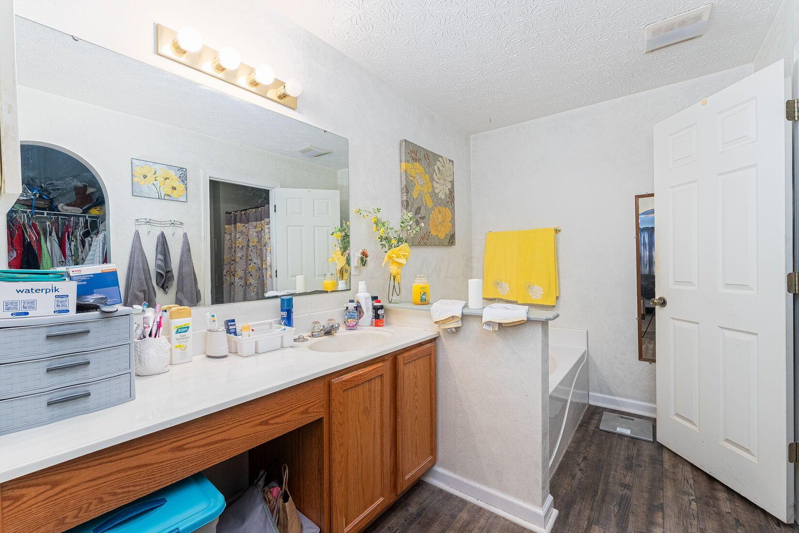 46 River Court Property Photo 16