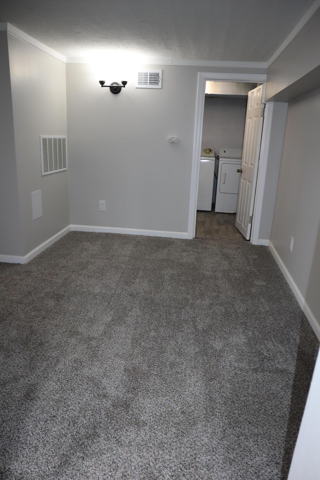 15 S Buckles Avenue Property Photo 11