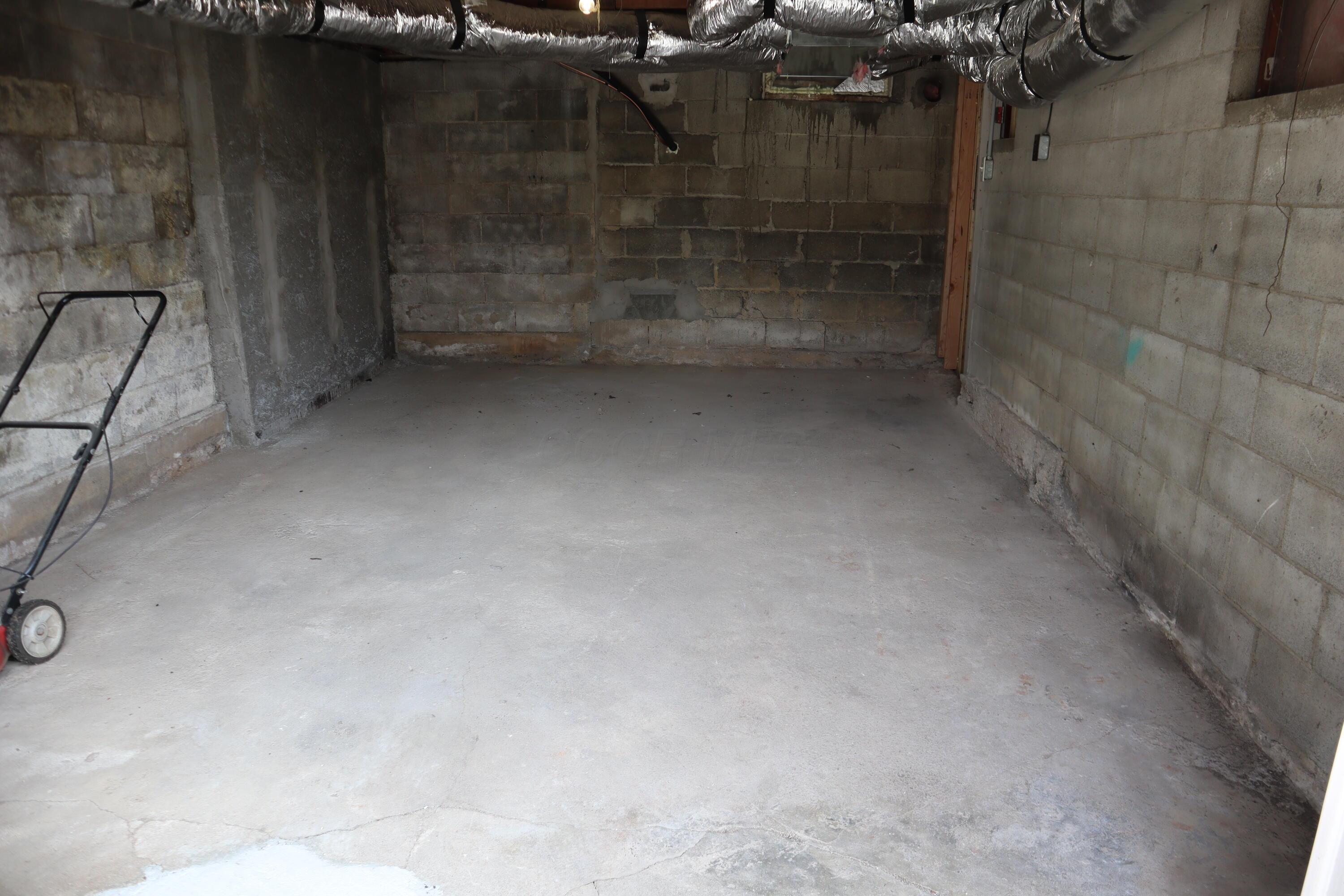 15 S Buckles Avenue Property Photo 12