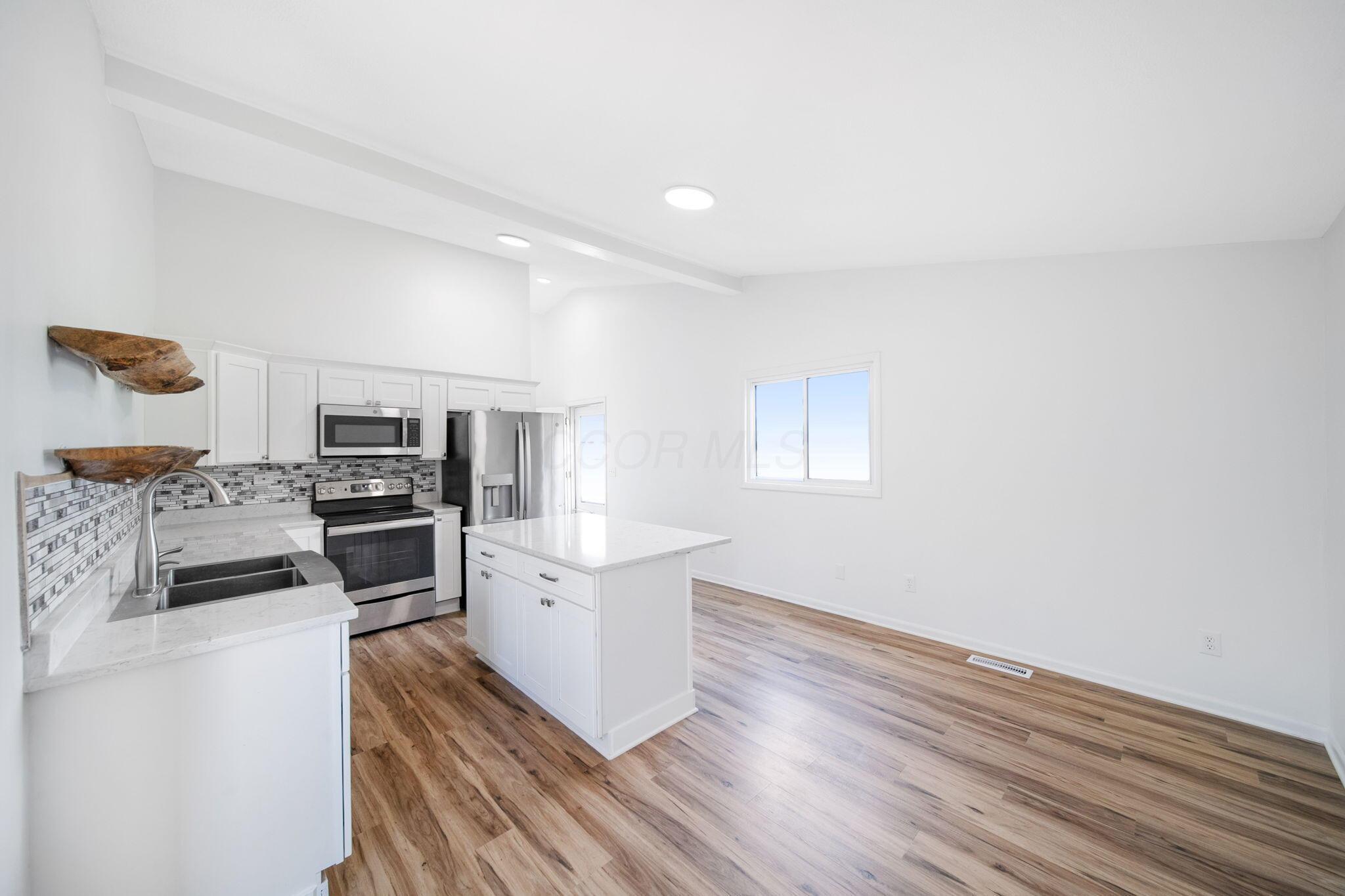 8916 Roley Road Property Photo 9