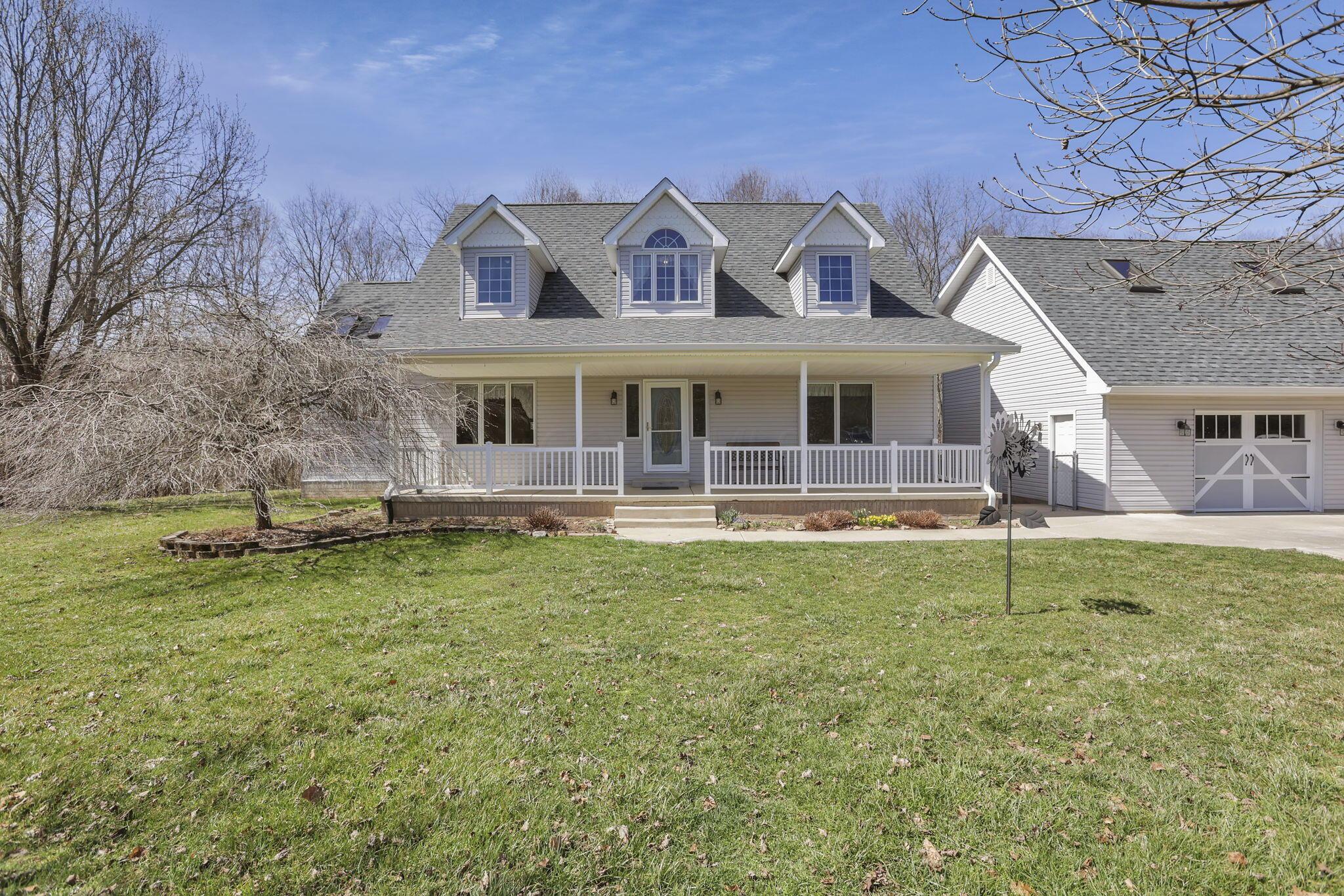 67230 Creek Road Property Photo