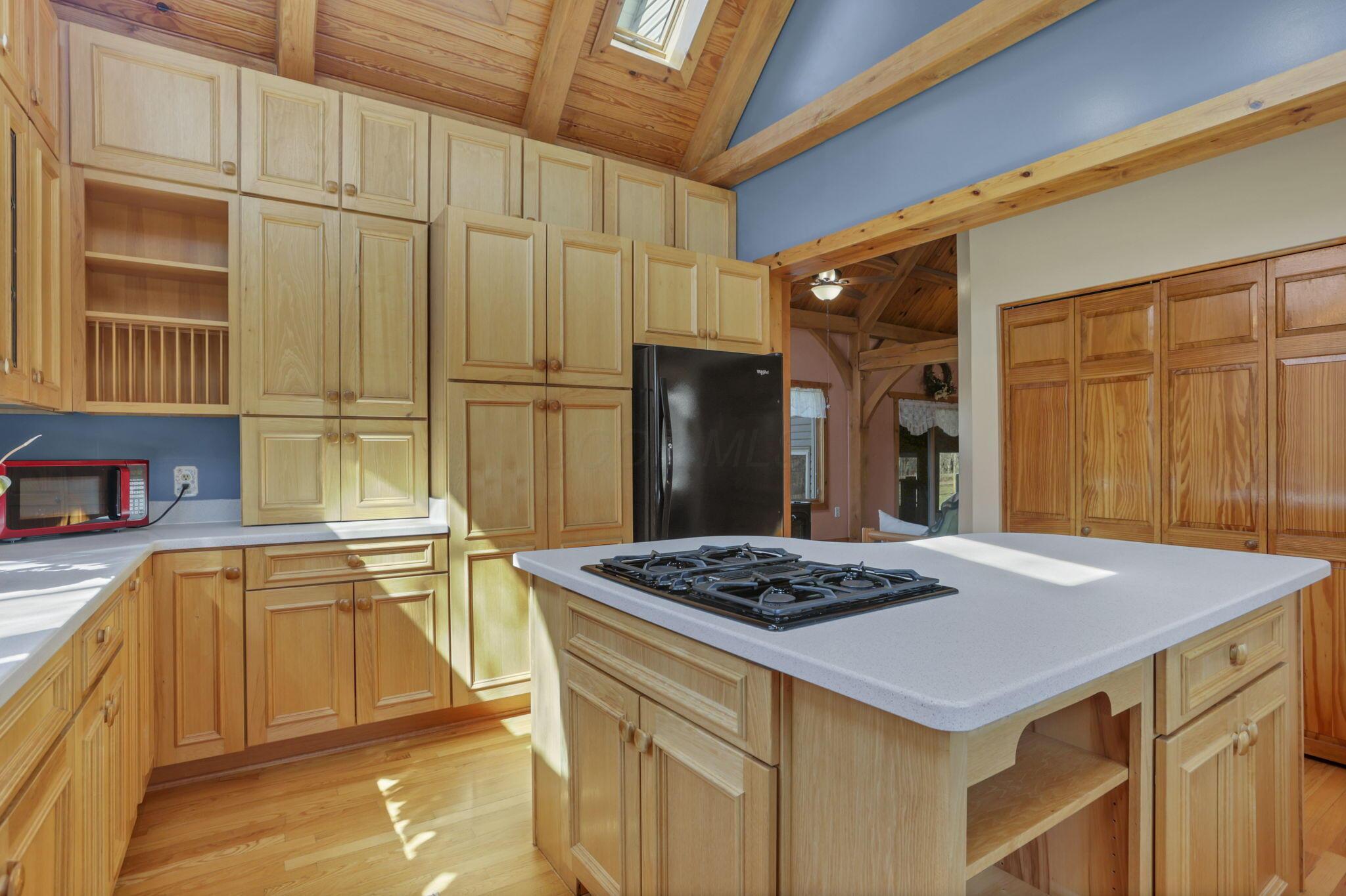 67230 Creek Road Property Photo 9