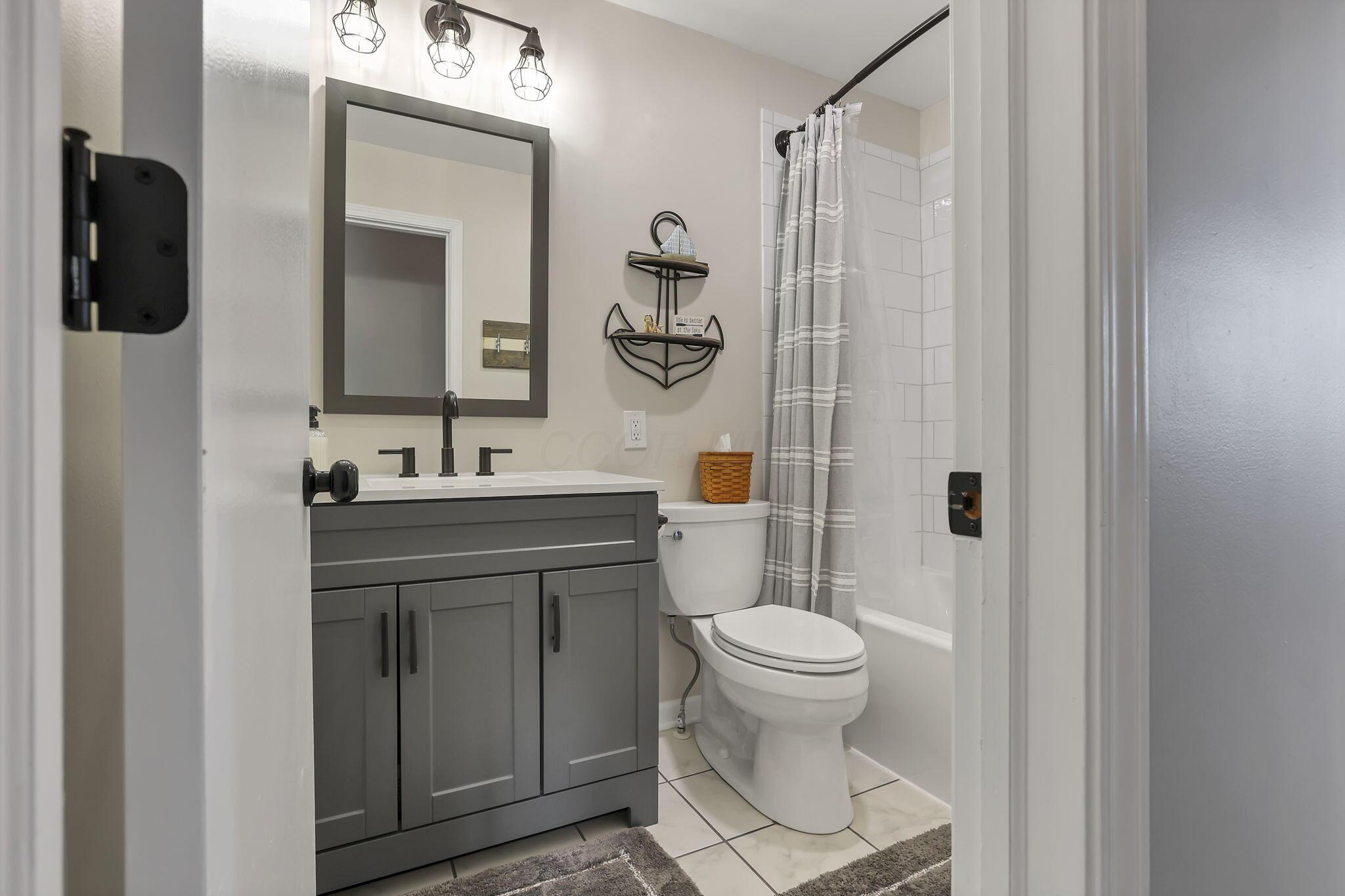 12544 W Bank Drive Ne Property Photo 29