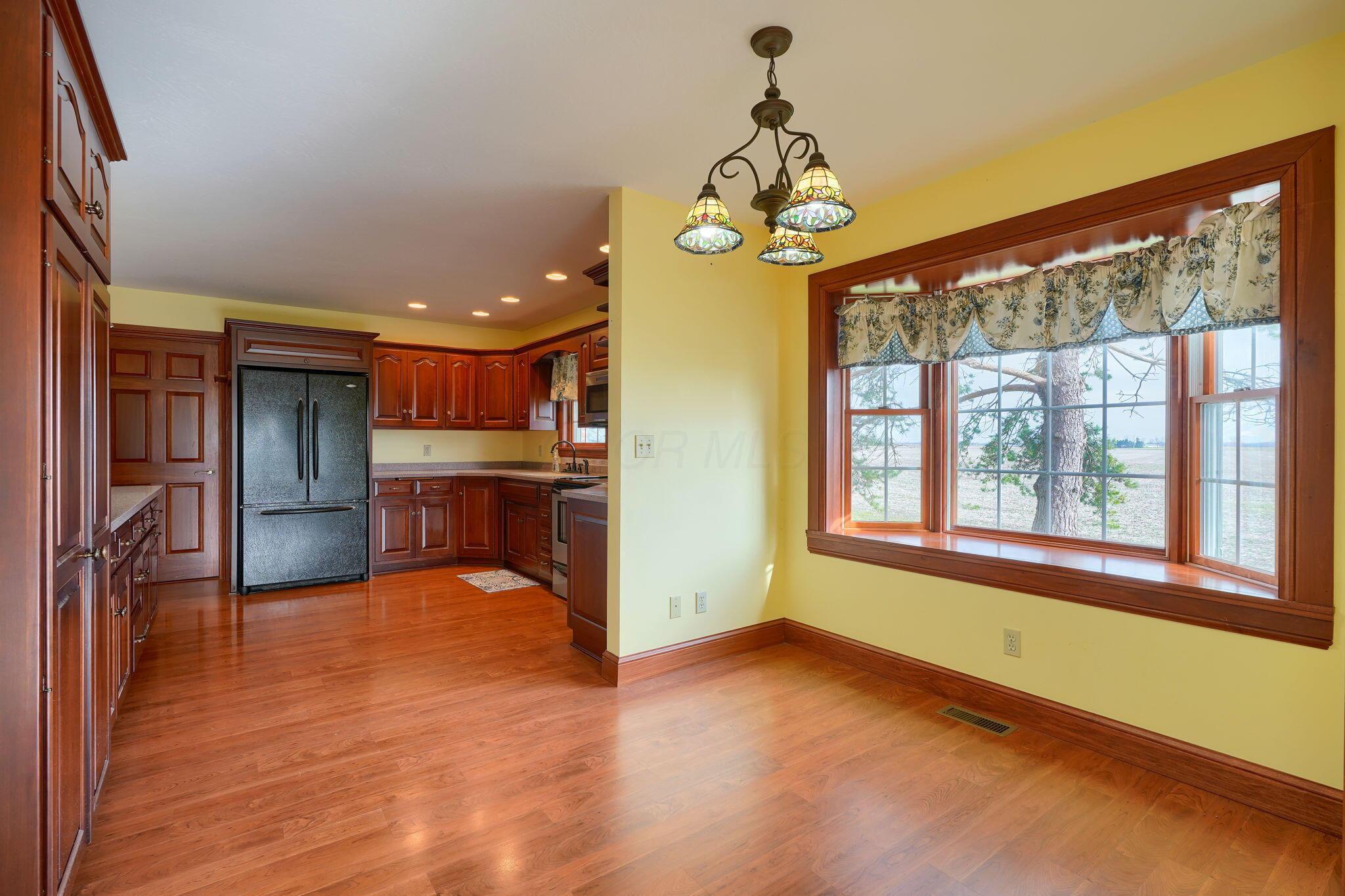 2085 Us Highway 62 Ne Property Photo 20