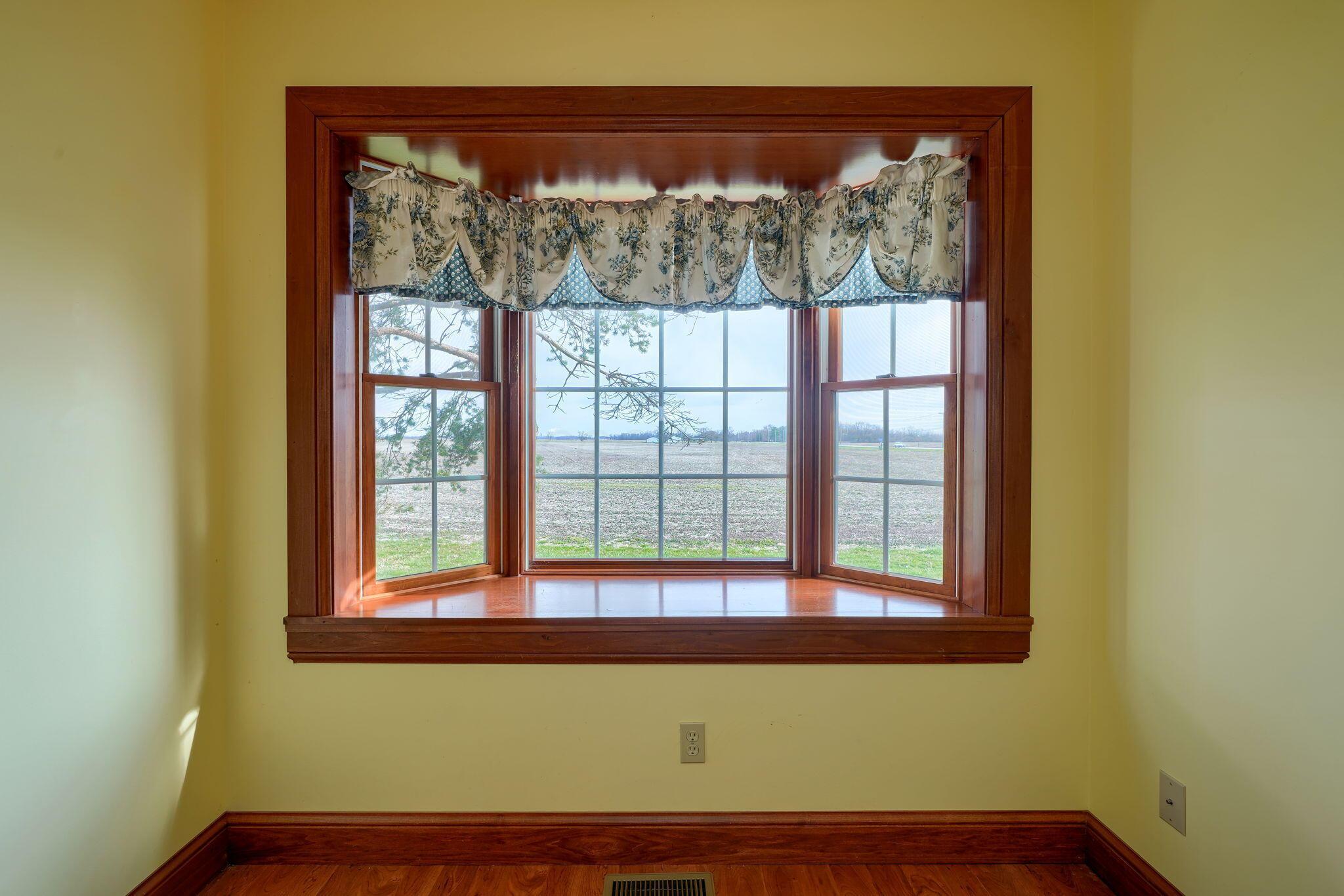 2085 Us Highway 62 Ne Property Photo 22