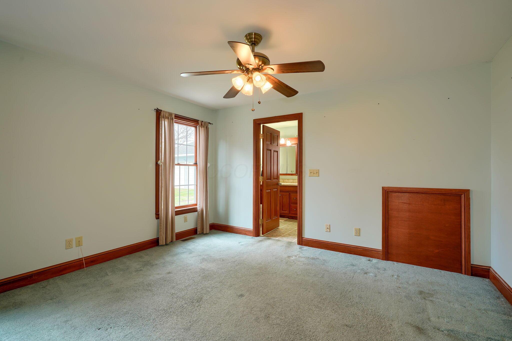 2085 Us Highway 62 Ne Property Photo 27