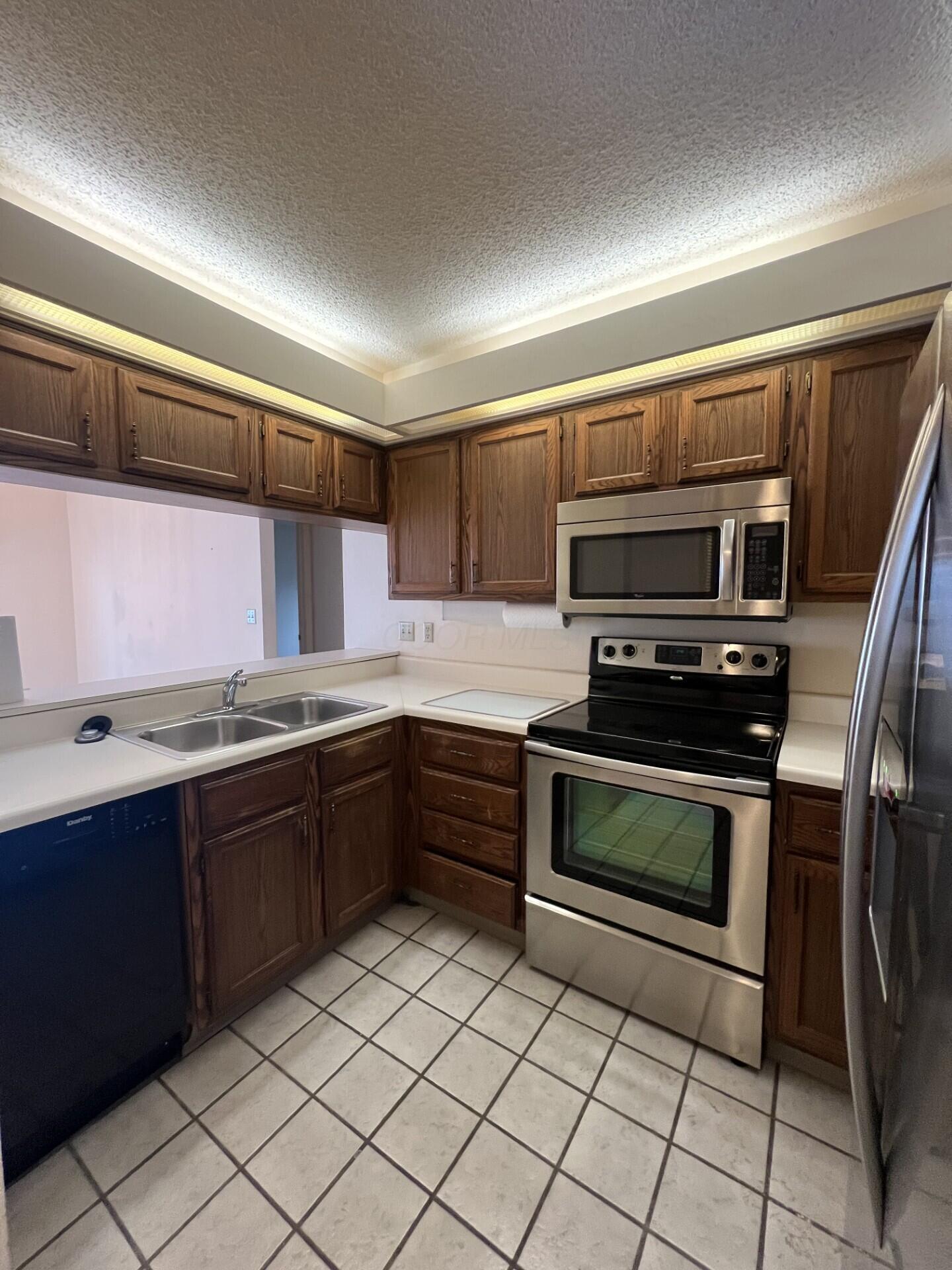 451 Williamsburg Lane Nw, A Property Photo 6