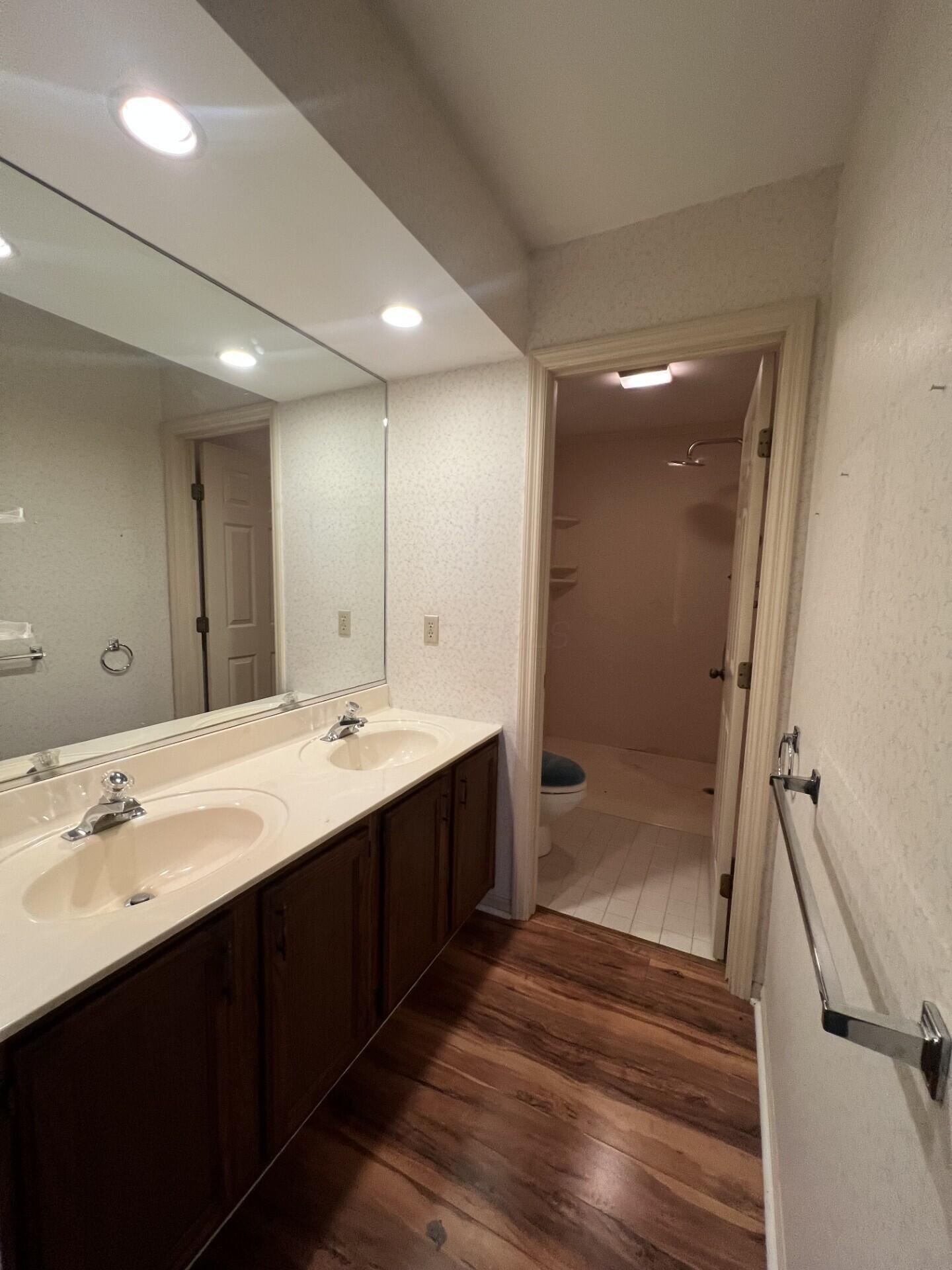 451 Williamsburg Lane Nw, A Property Photo 10