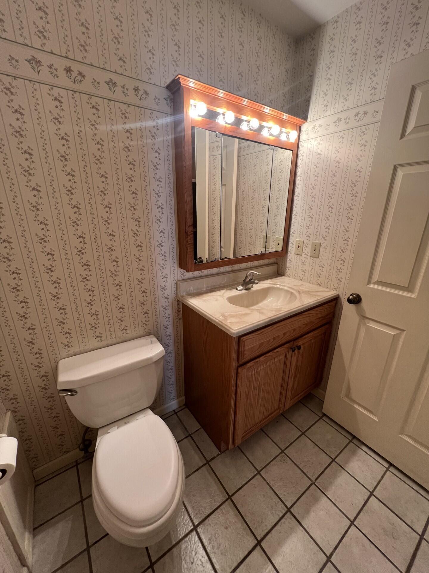 451 Williamsburg Lane Nw, A Property Photo 13