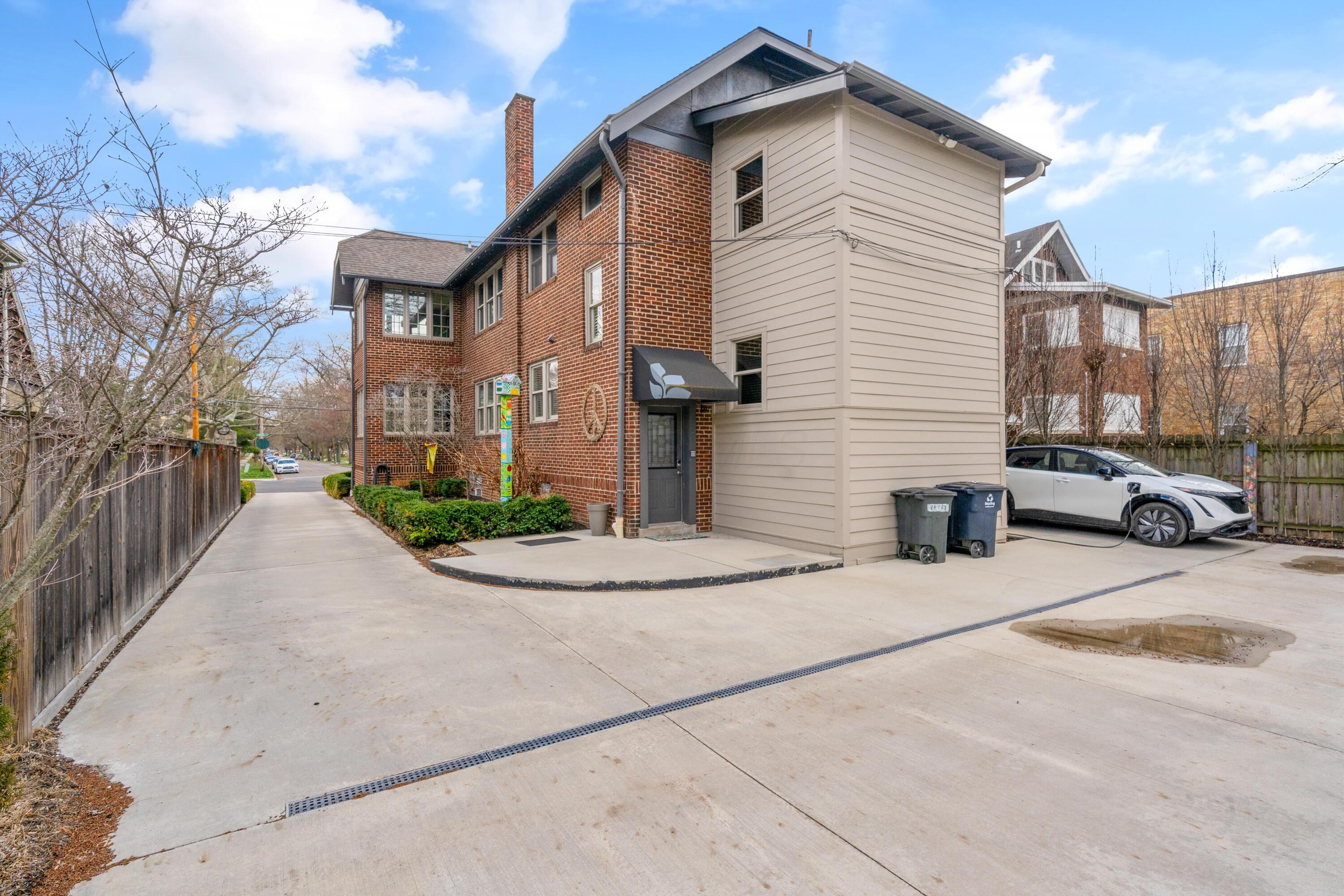 519 S Drexel Avenue Property Photo 69