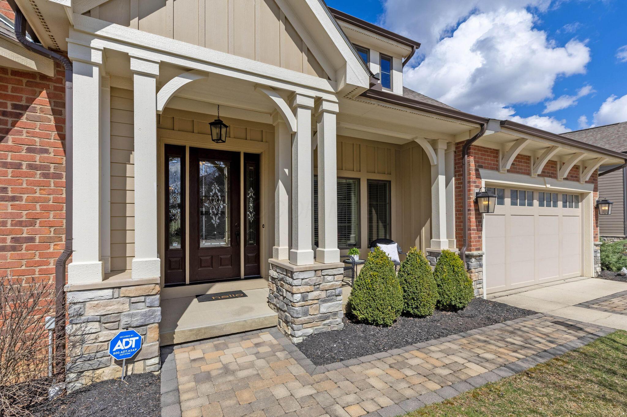 1462 Dogwood Loop Property Photo 2
