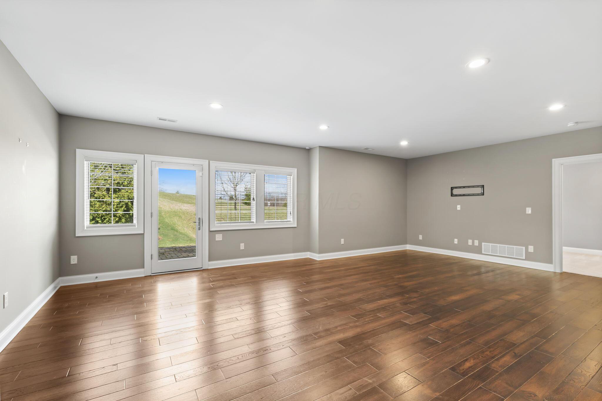 1462 Dogwood Loop Property Photo 32