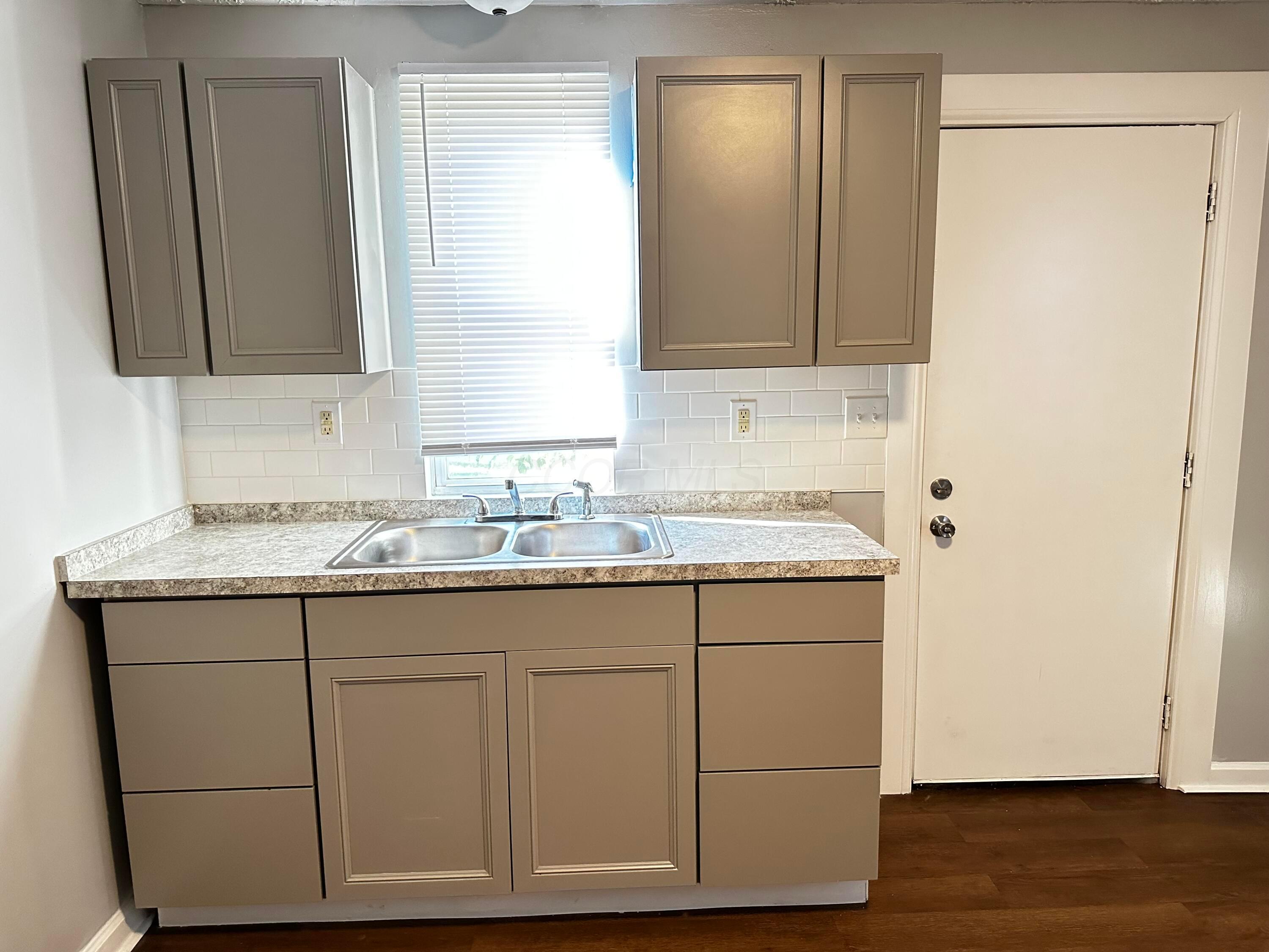 1249-1251 E 15th Avenue Property Photo 11