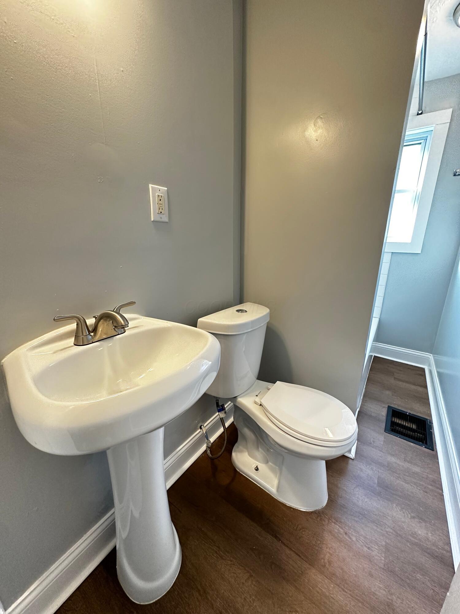 1249-1251 E 15th Avenue Property Photo 15