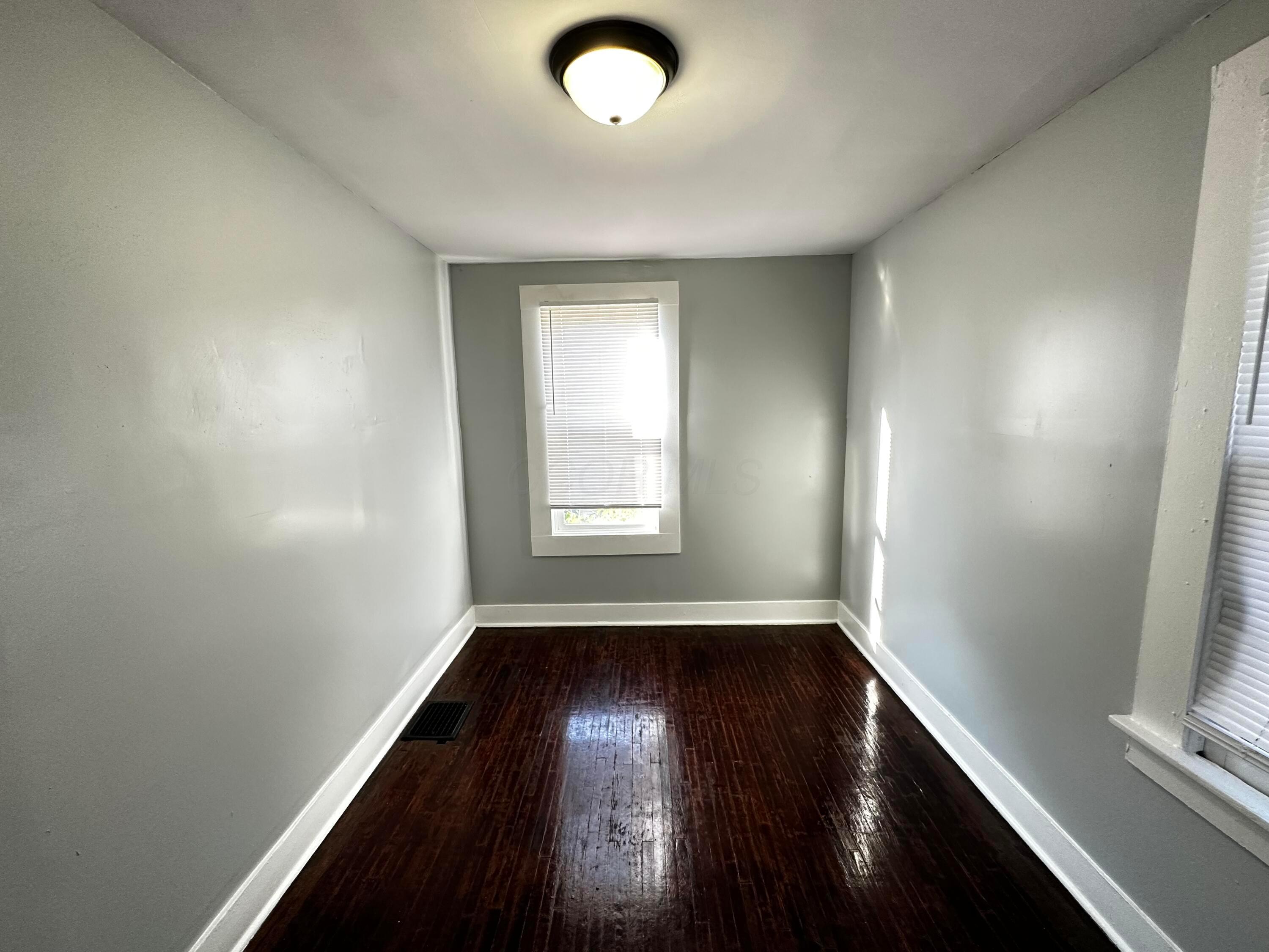 1249-1251 E 15th Avenue Property Photo 18