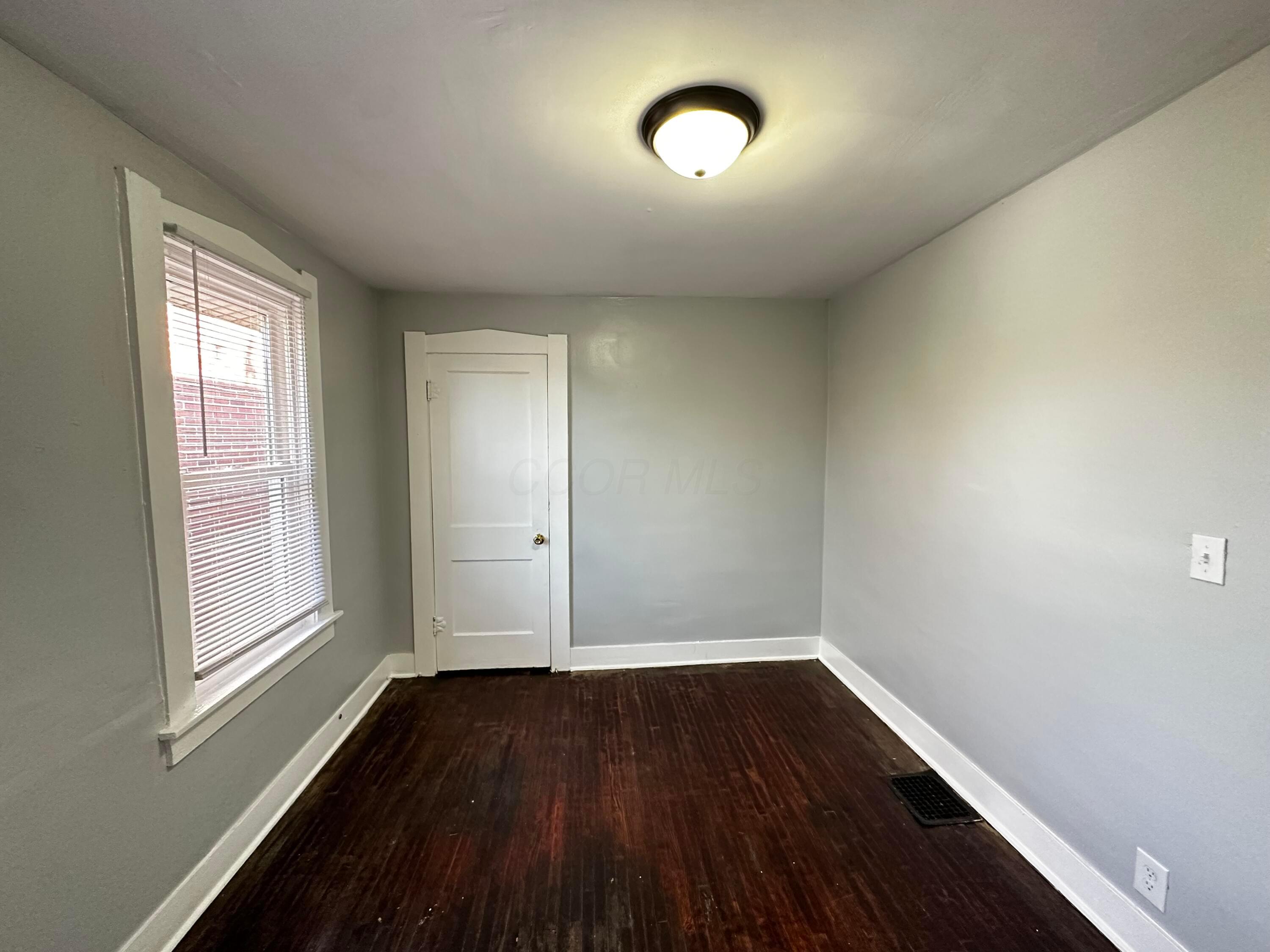 1249-1251 E 15th Avenue Property Photo 20