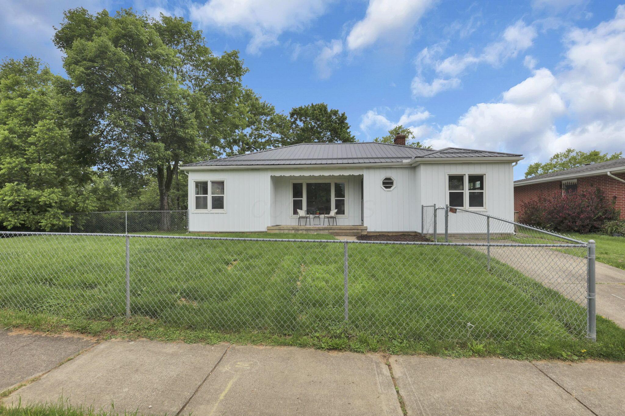 507 Beacon Road Property Photo 1