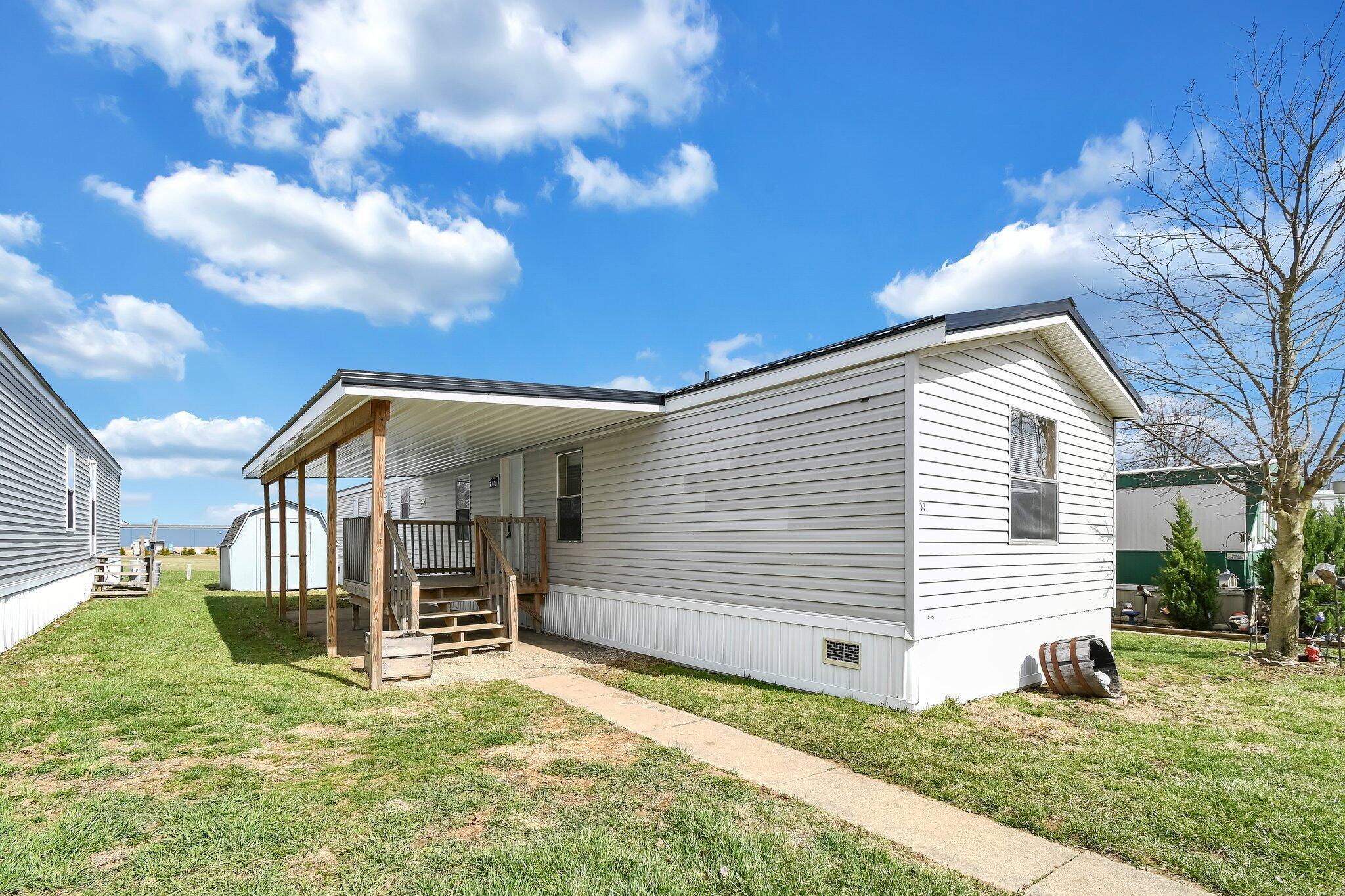 76 Yardner, #33 Property Photo