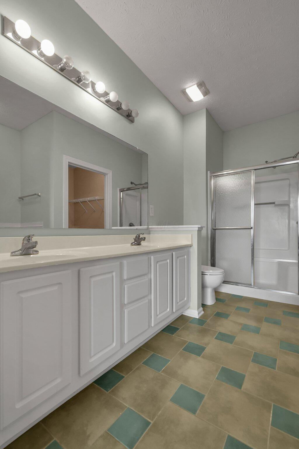 5882 Oak Path Lane Property Photo 15