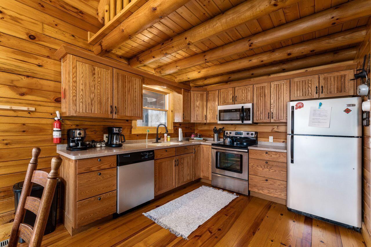 26063 Twin Falls Property Photo 11