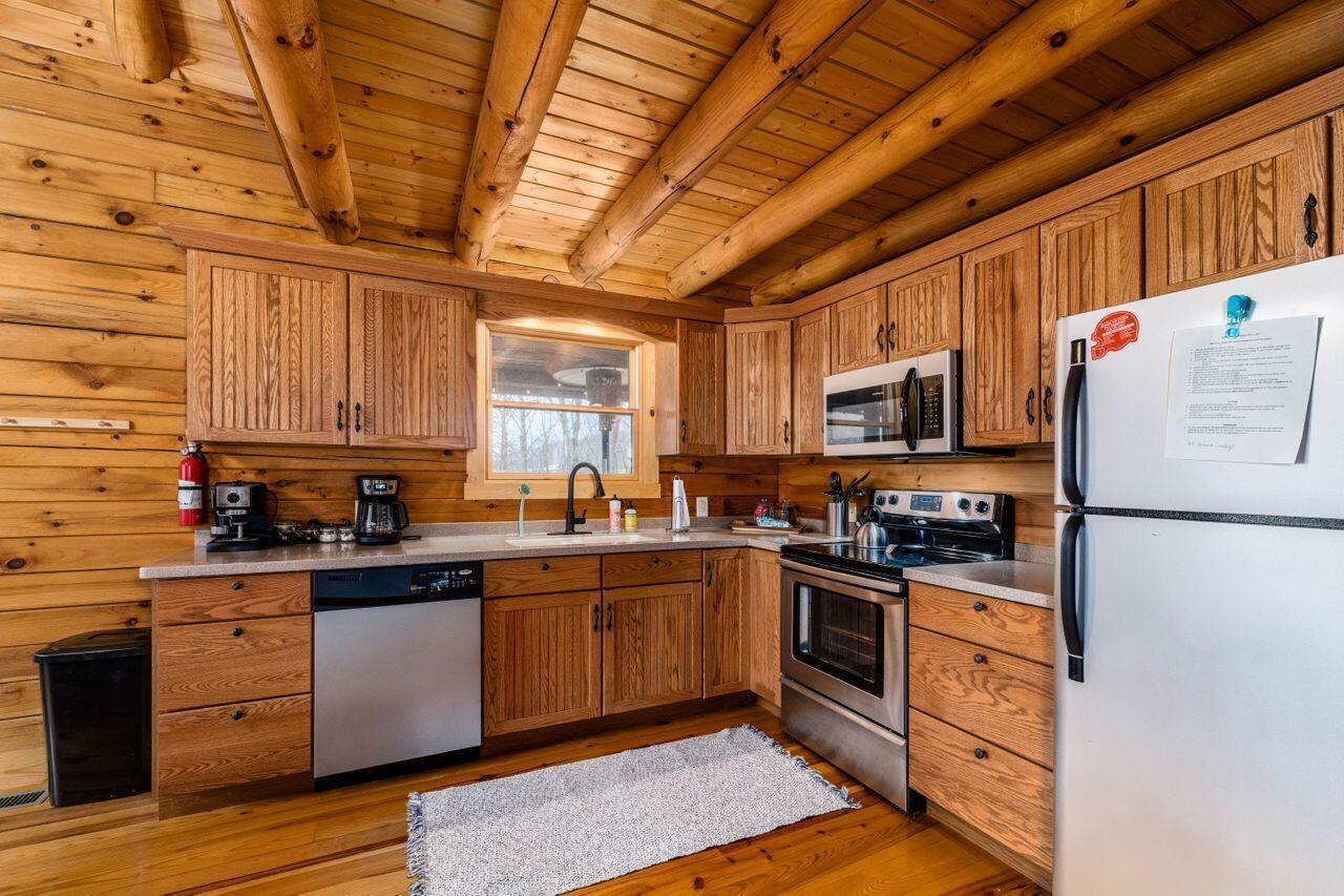 26063 Twin Falls Property Photo 12