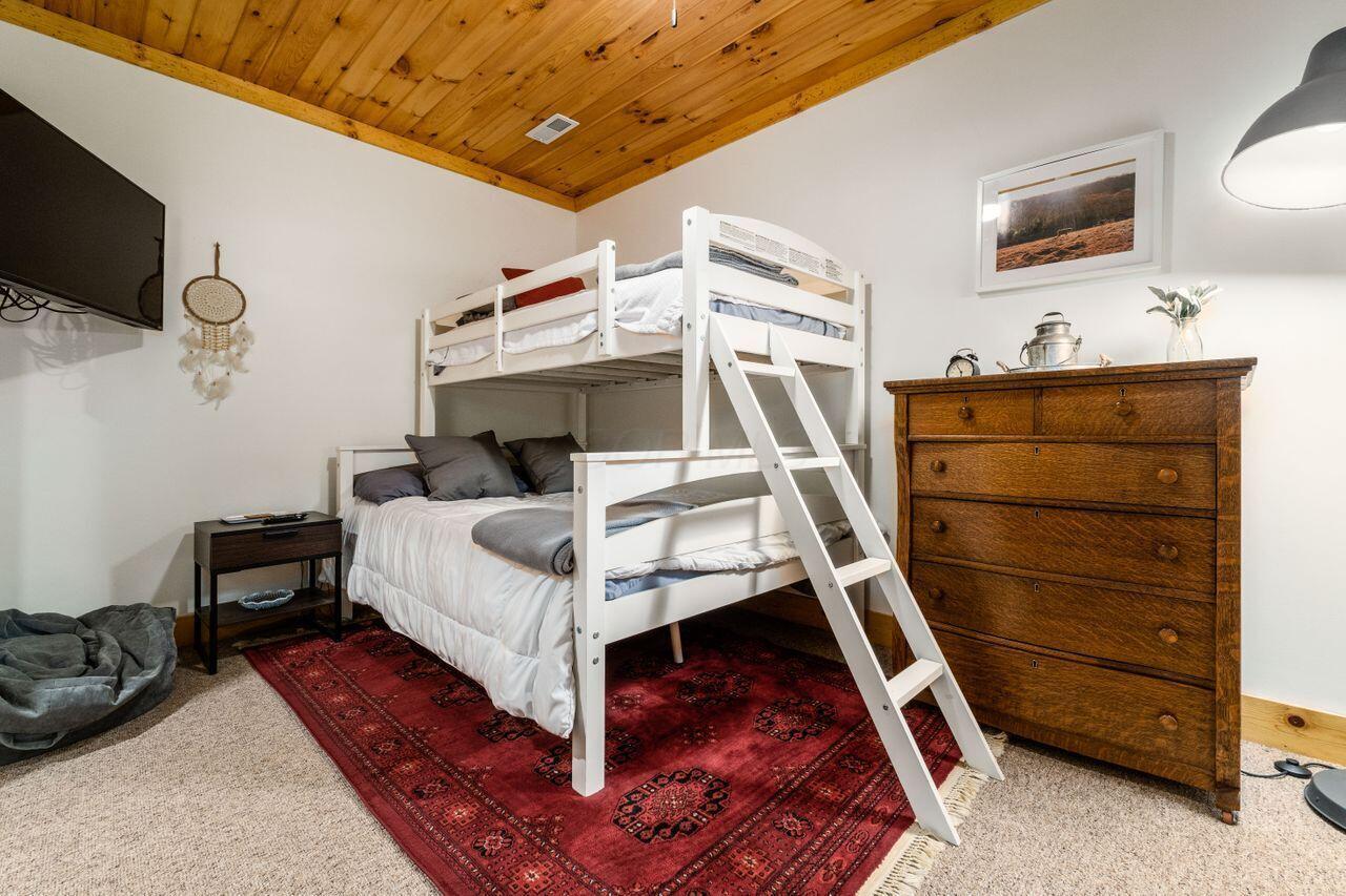 26063 Twin Falls Property Photo 41