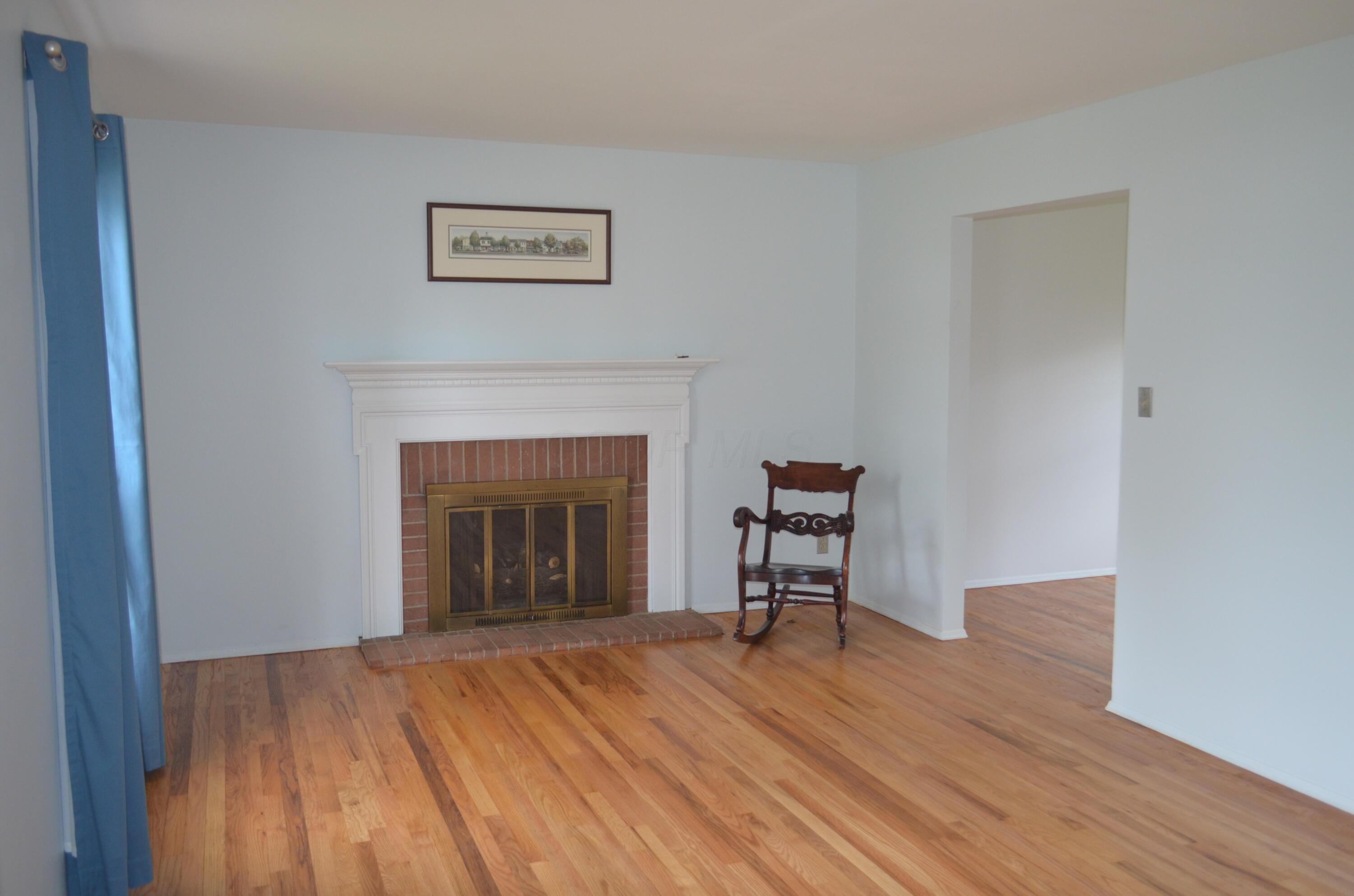 6876 Bowerman Street E Property Photo 3
