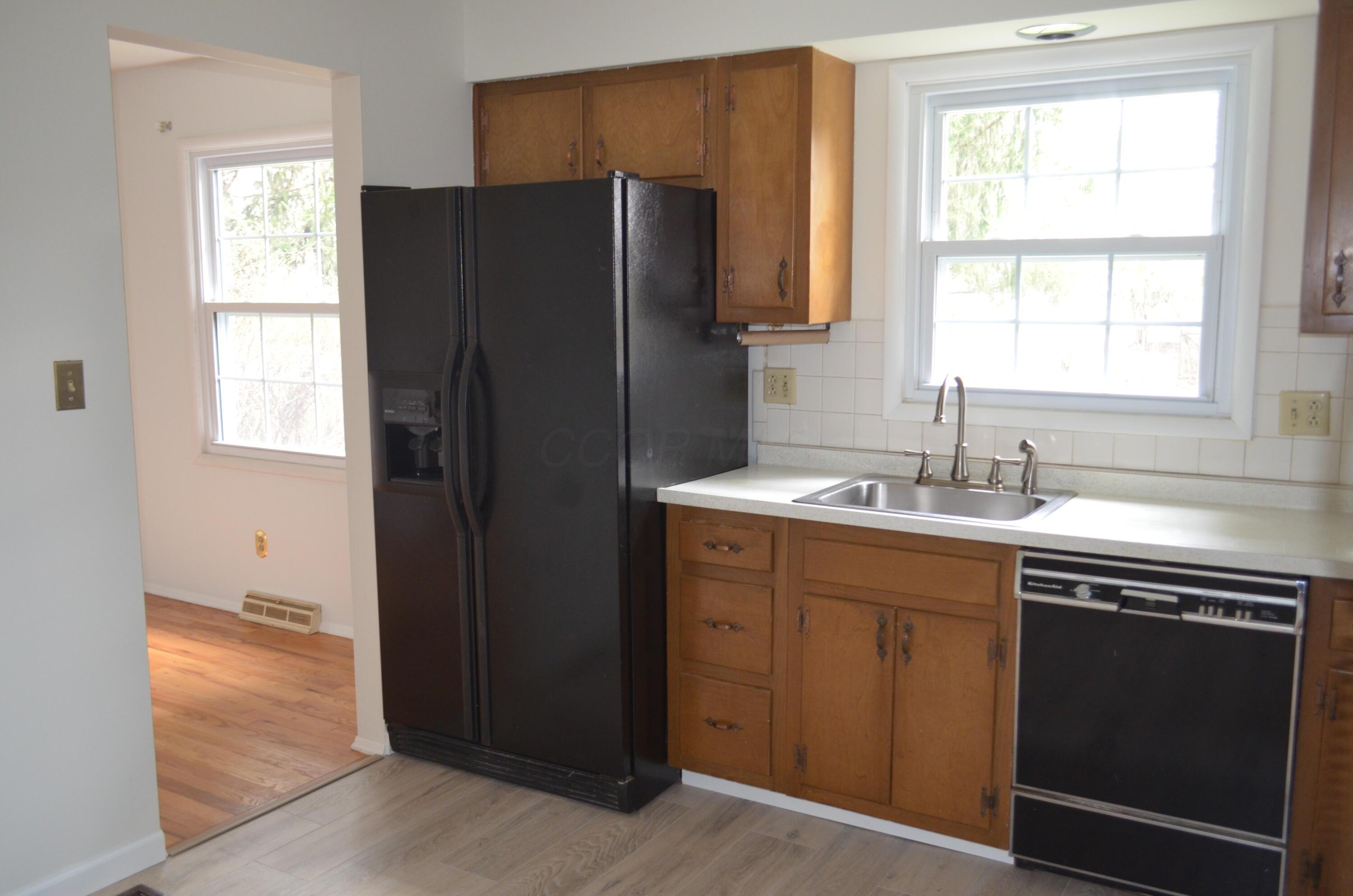 6876 Bowerman Street E Property Photo 8
