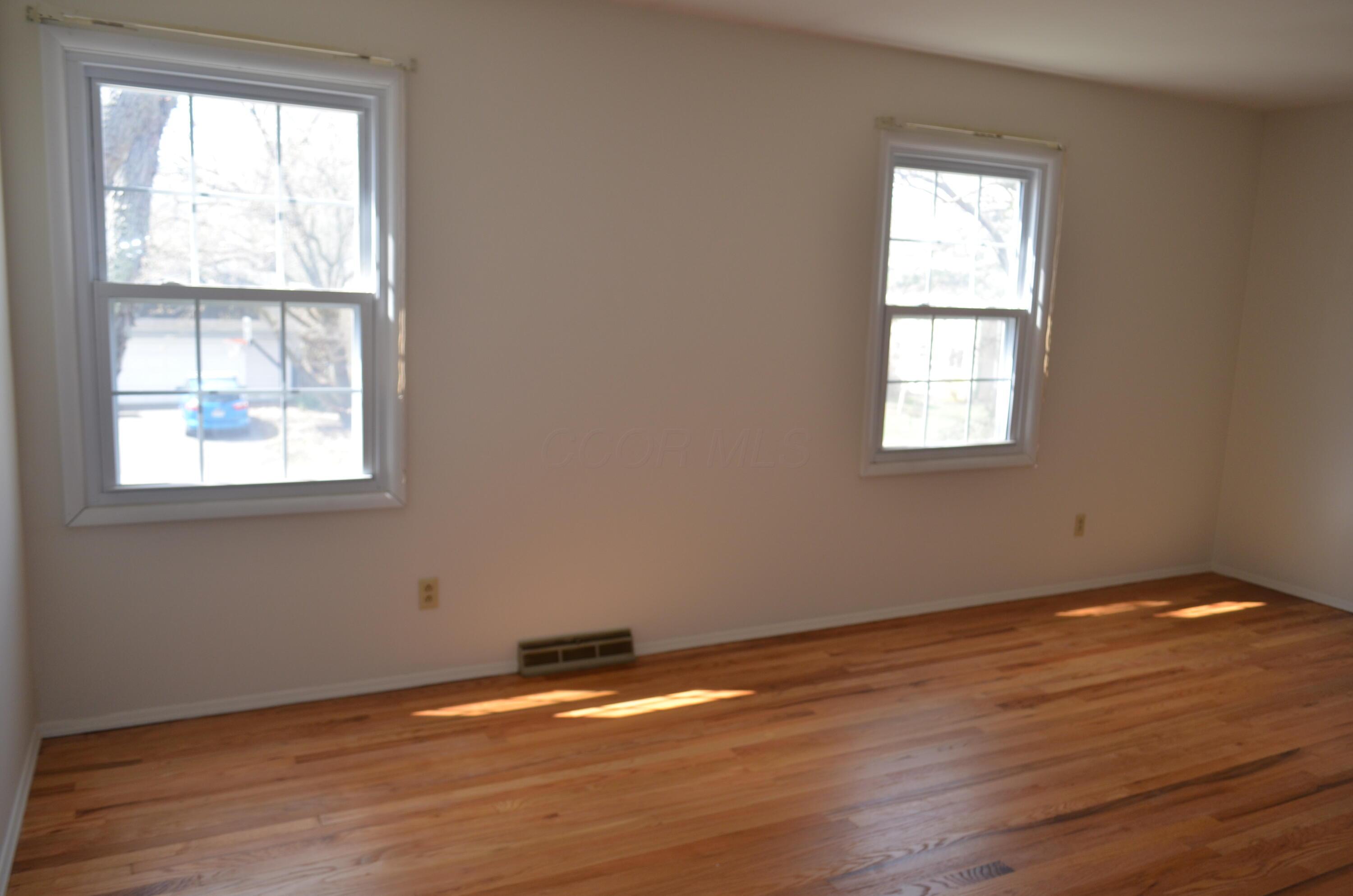 6876 Bowerman Street E Property Photo 18