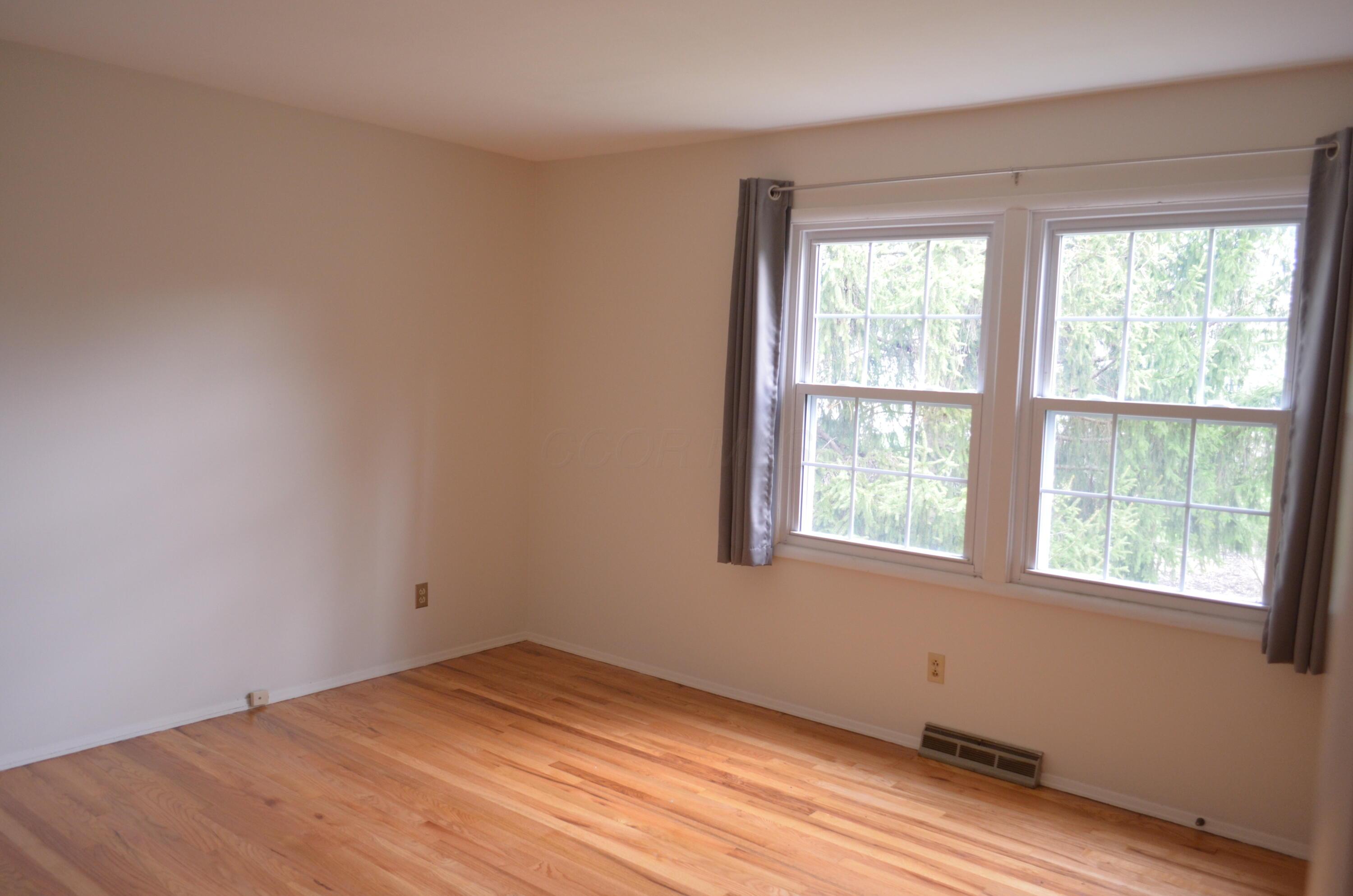 6876 Bowerman Street E Property Photo 23