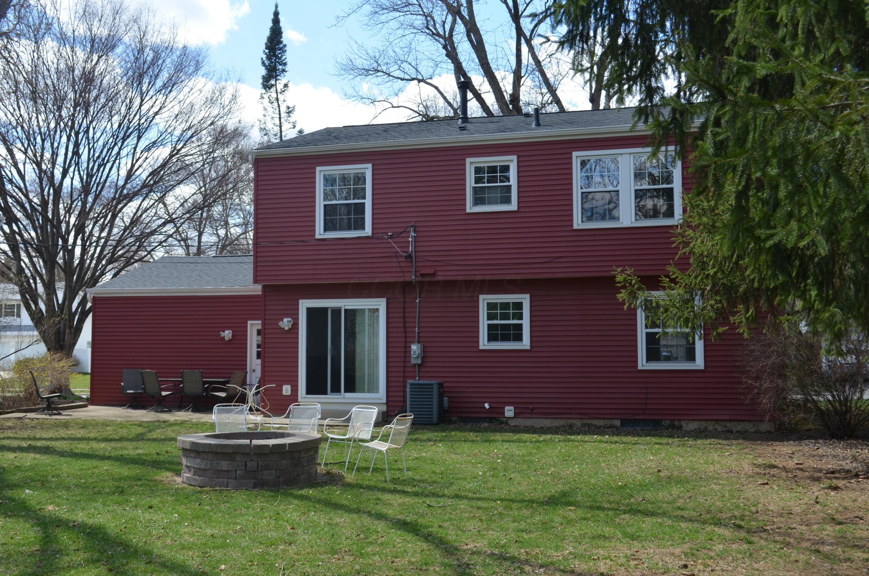 6876 Bowerman Street E Property Photo 32