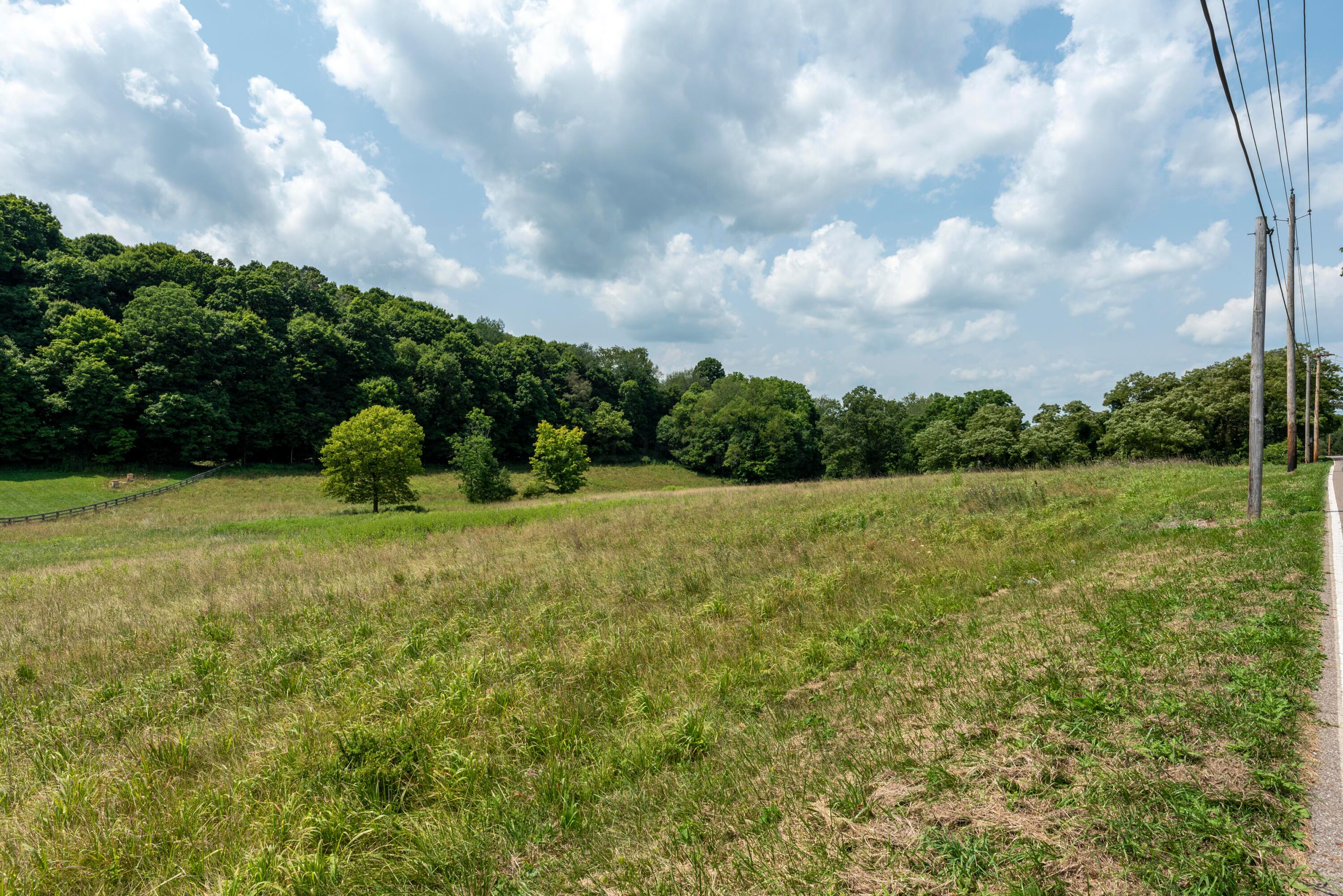 1880 River Road Property Photo 12