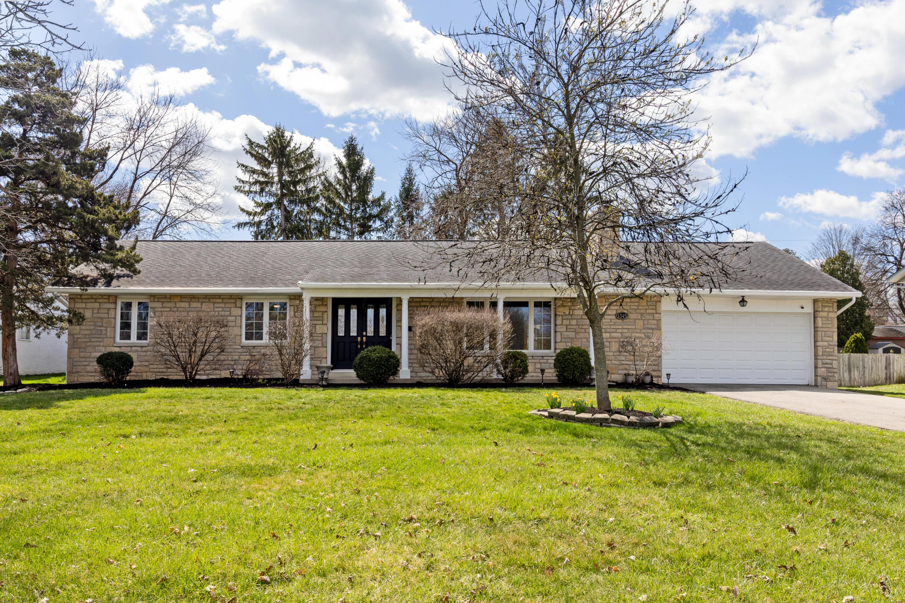 1345 Fishinger Road Property Photo 1